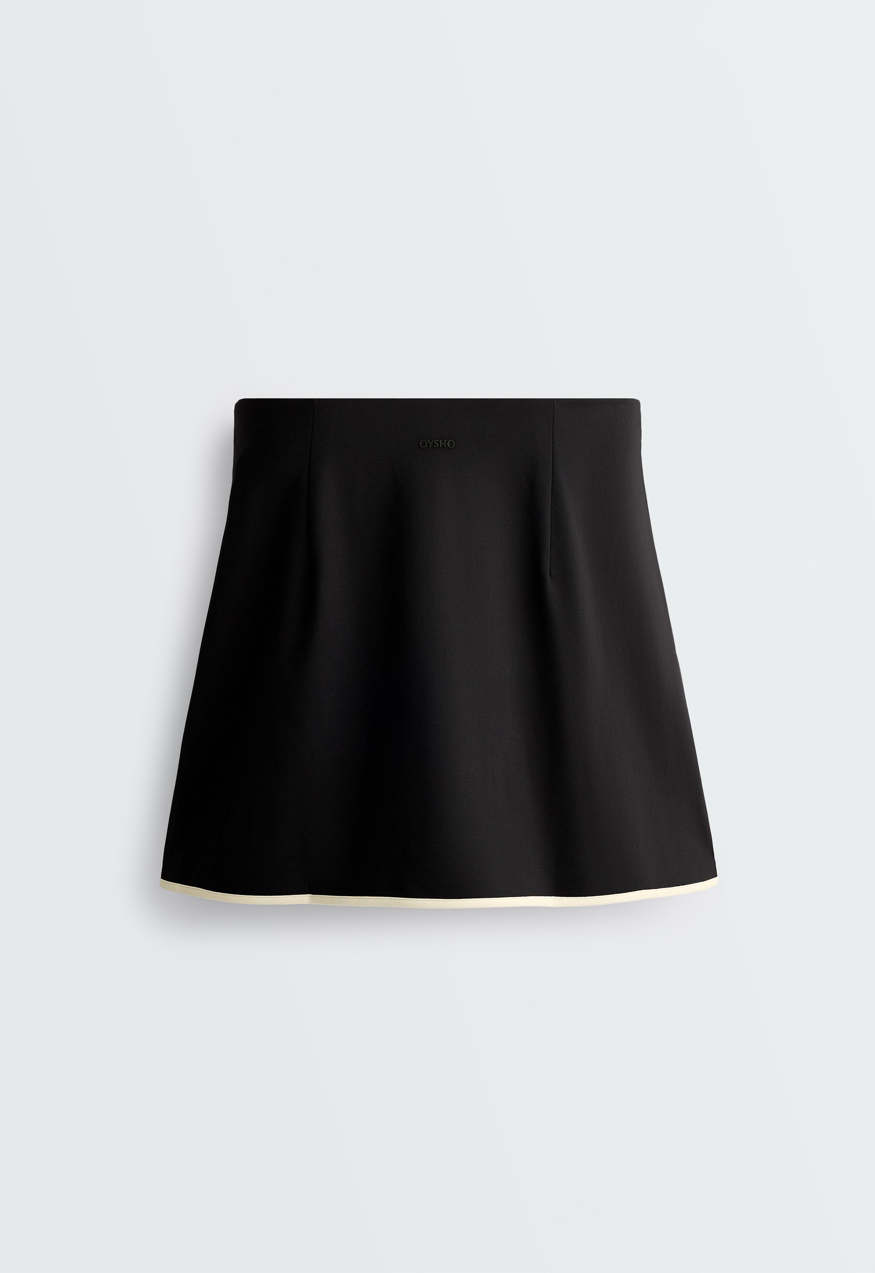 Comfortlux short skirt with contrast piping — BLACK