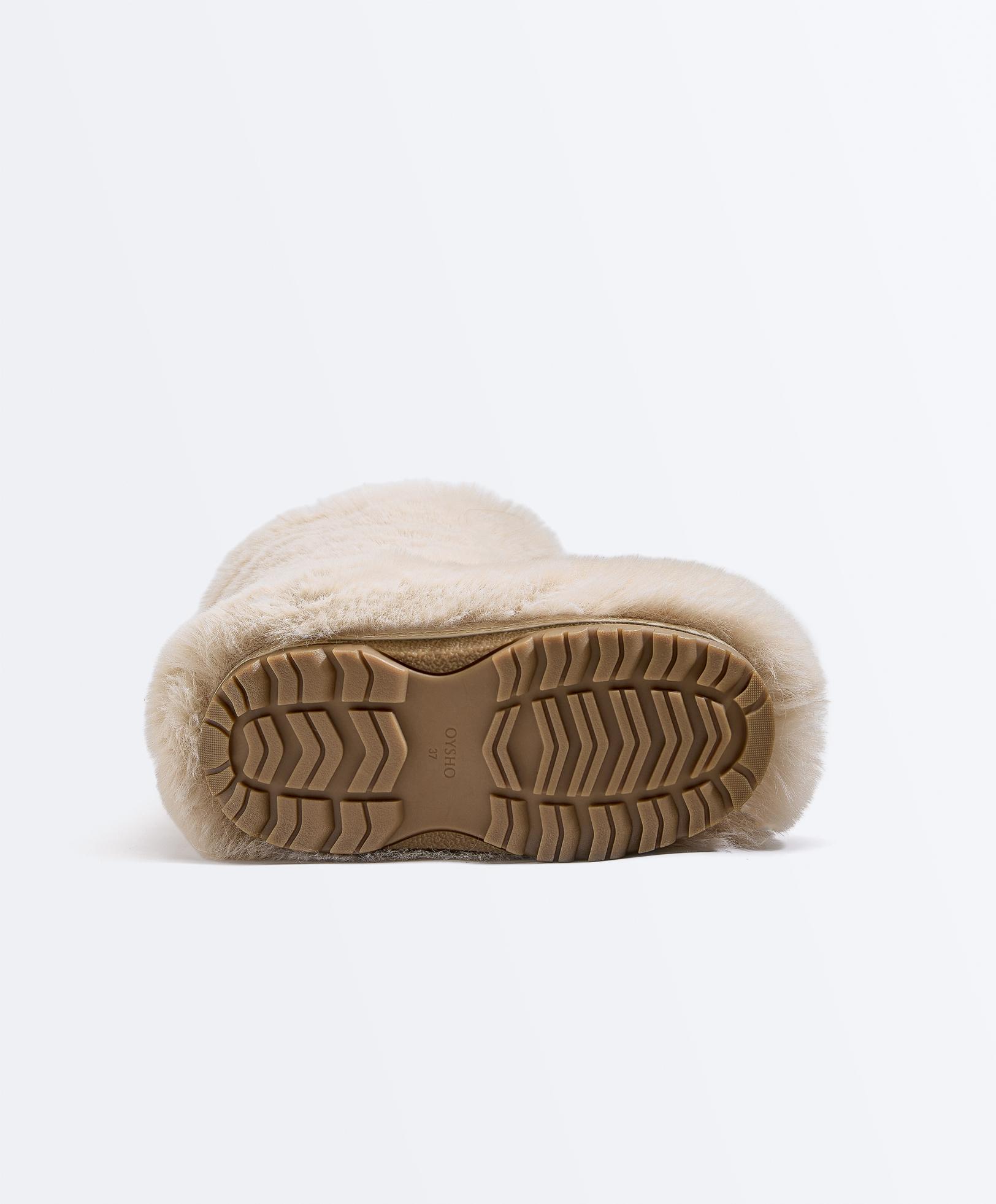 Technical faux-fur effect boot — ECRU