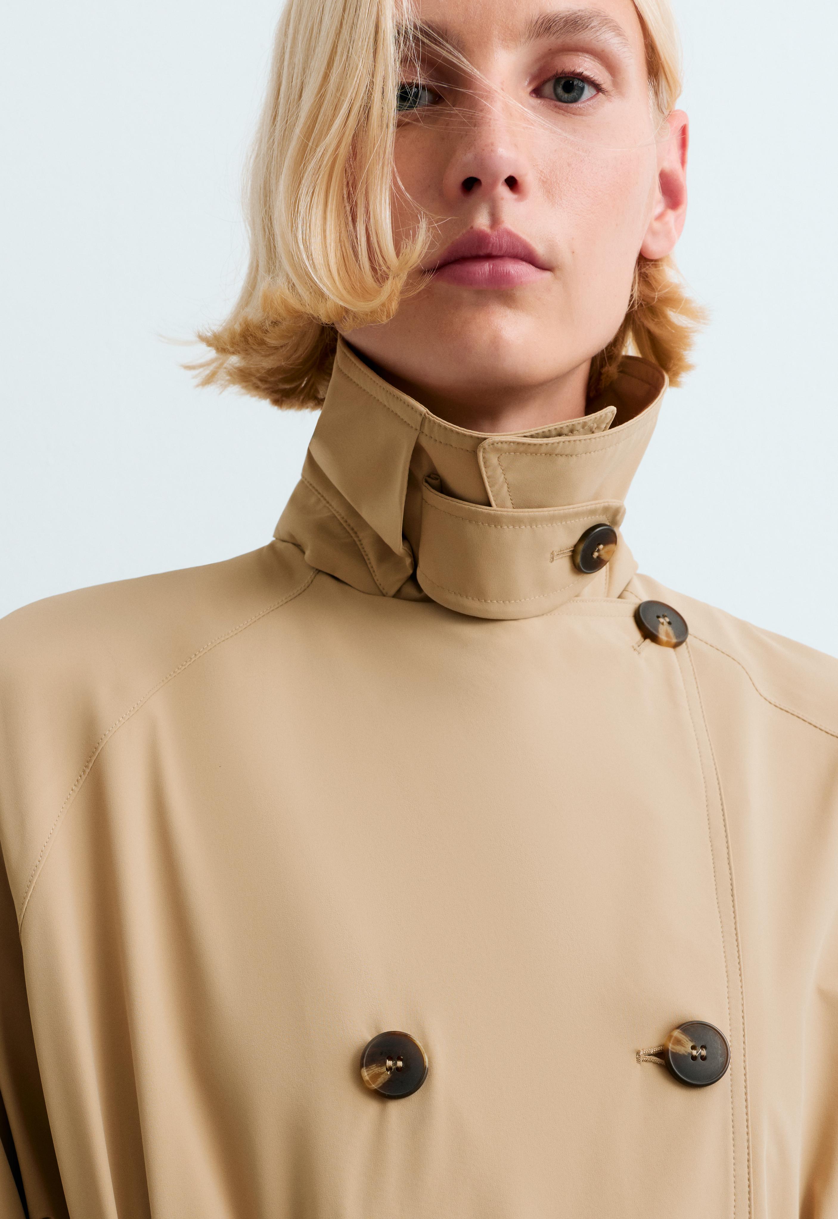 Extra lightweight 10k waterproof long jacket — CAMEL