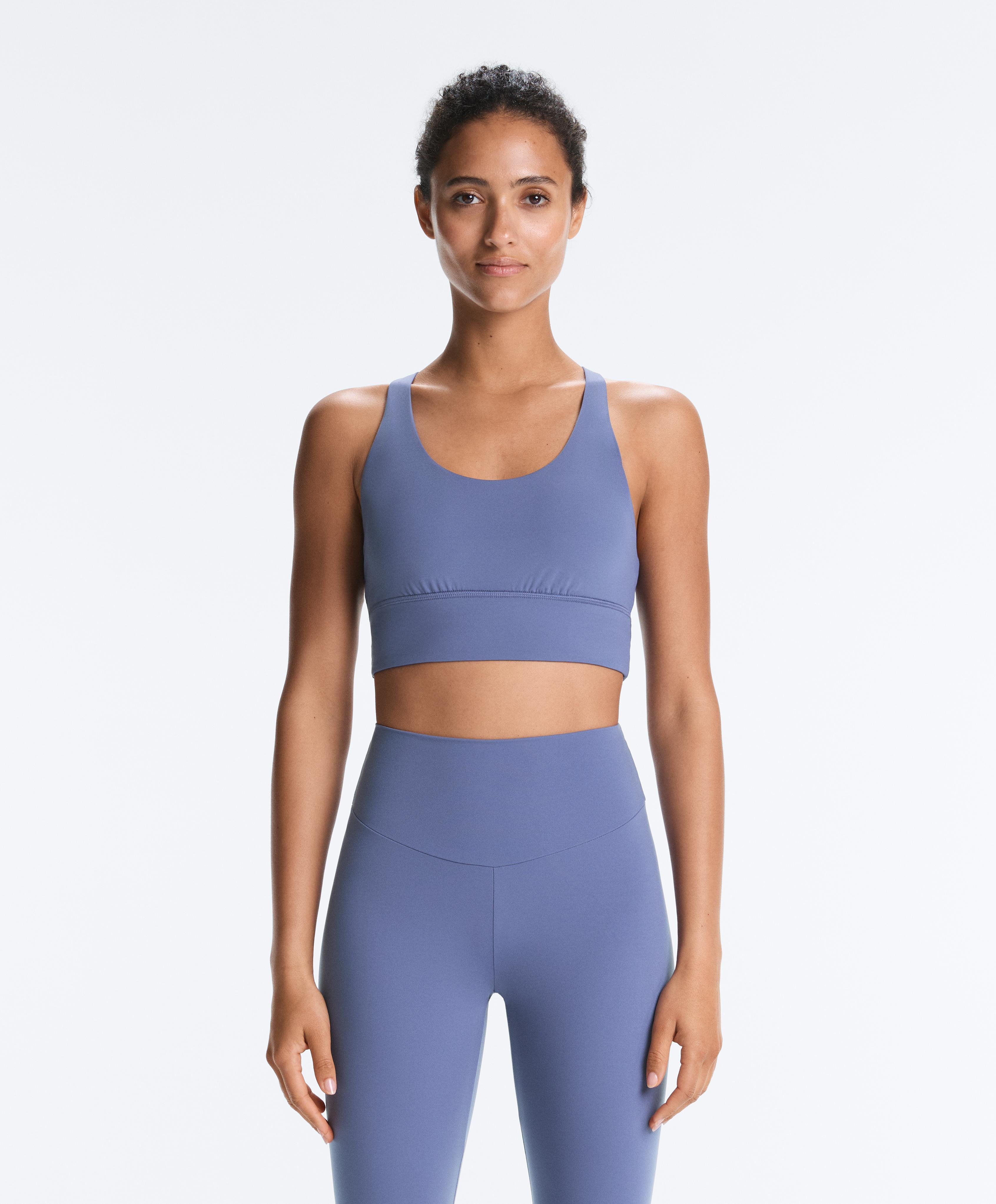 Comfortlux medium support sports bra with cups