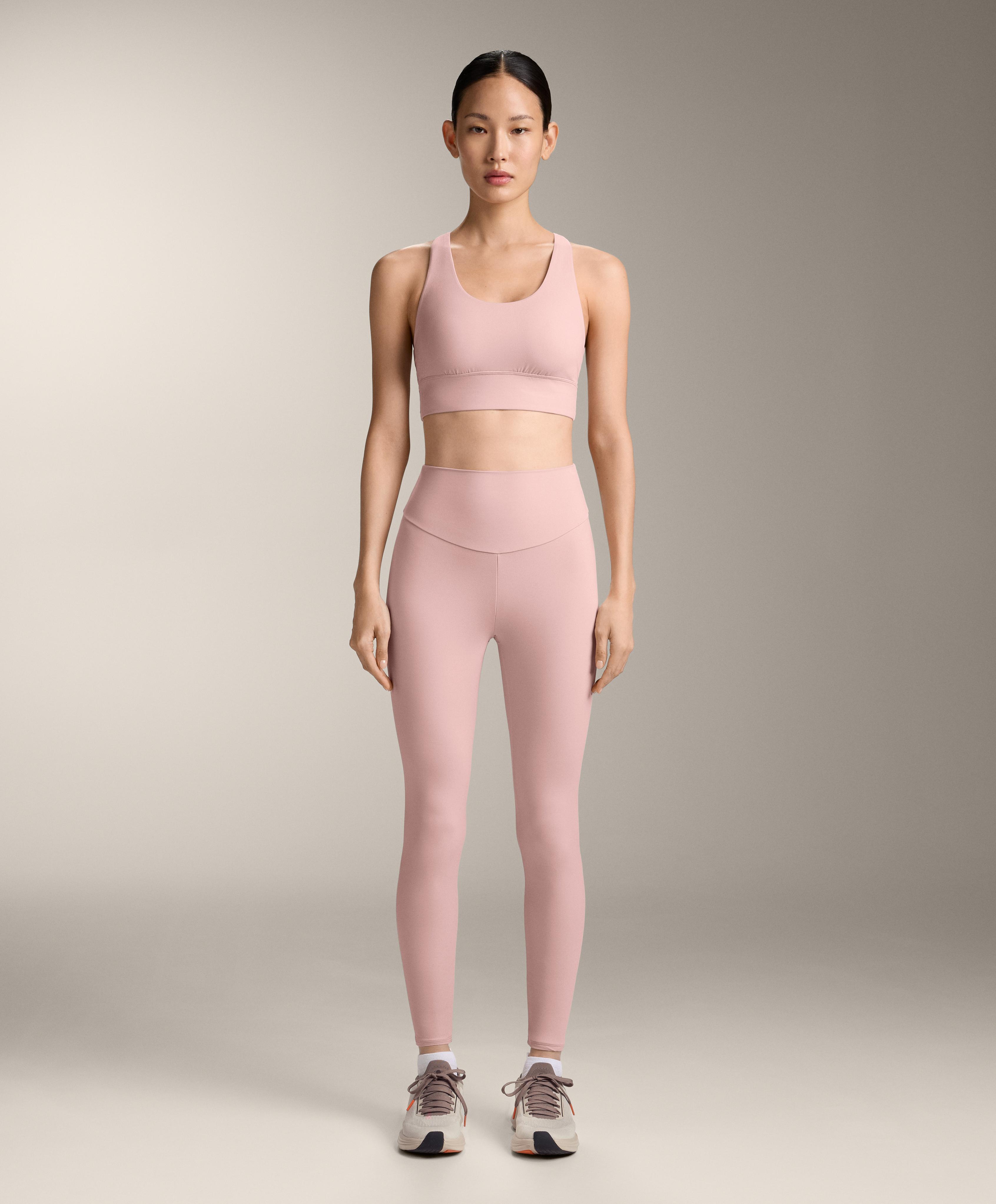 Brassière sport Comfortlux à maintien moyen et bonnets Brassière sport Comfortlux à maintien moyen et bonnets