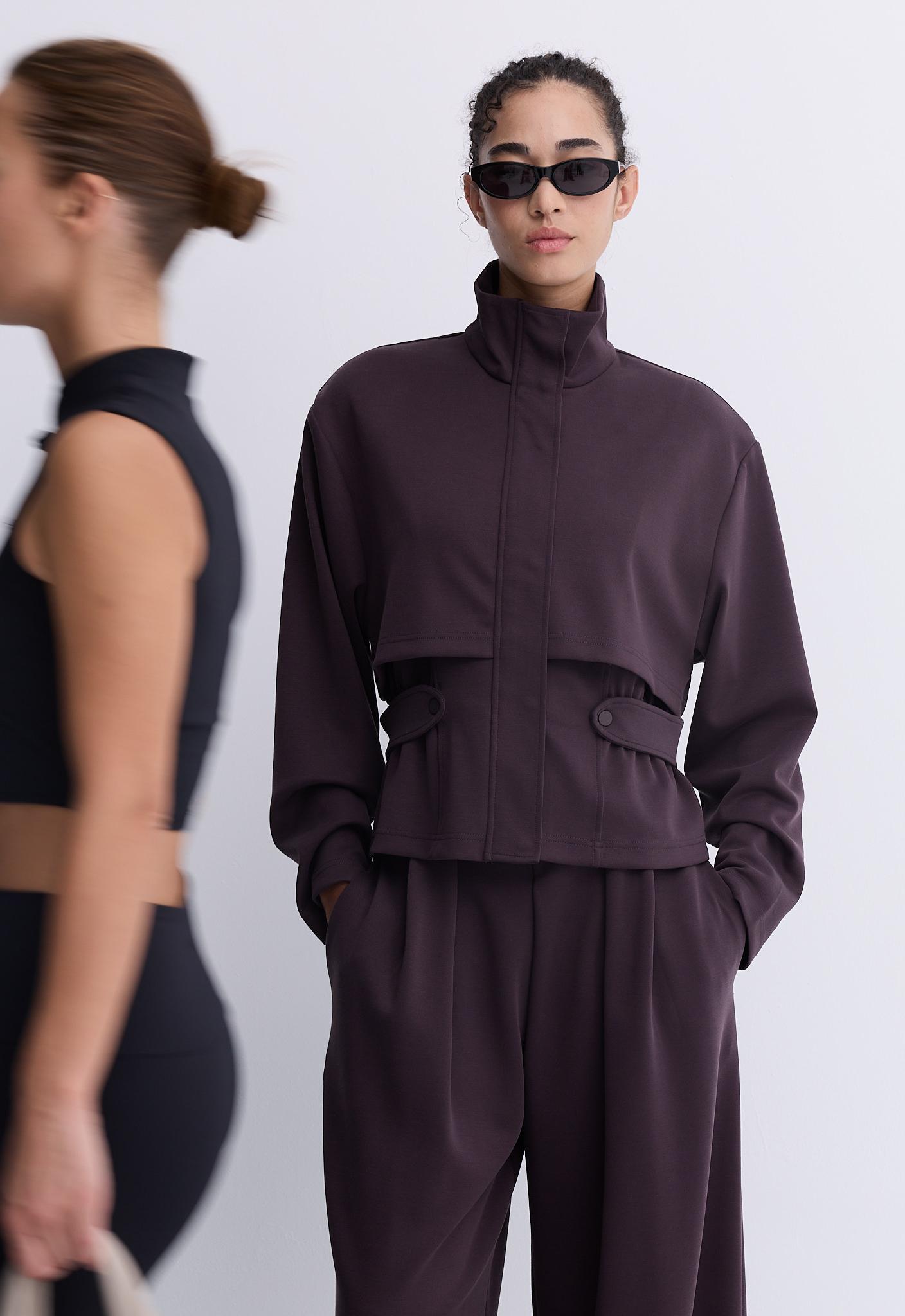 Short piqué jacket with belt — Purplish brown