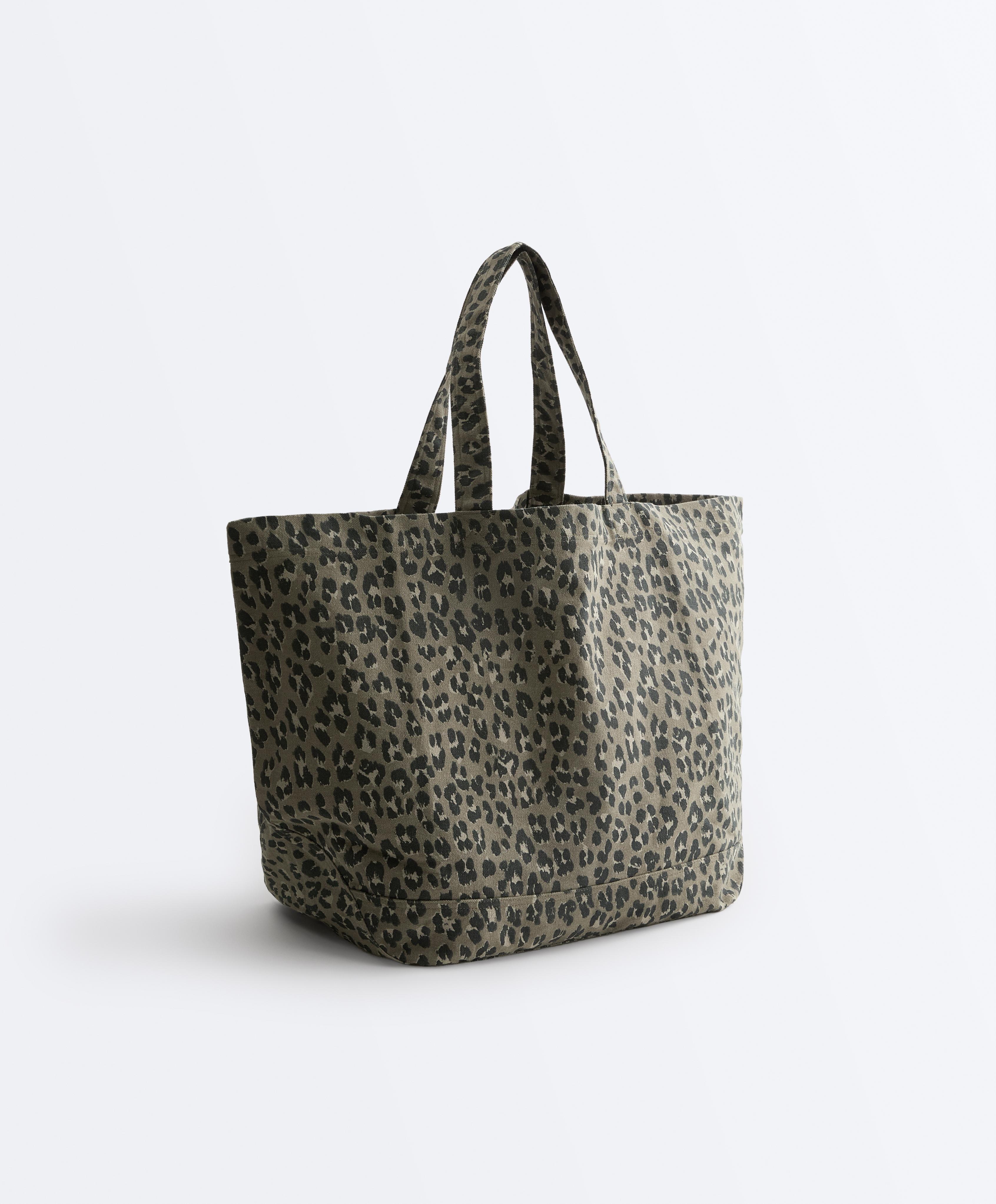 Leopardimustriga kandekott Leopardimustriga kandekott