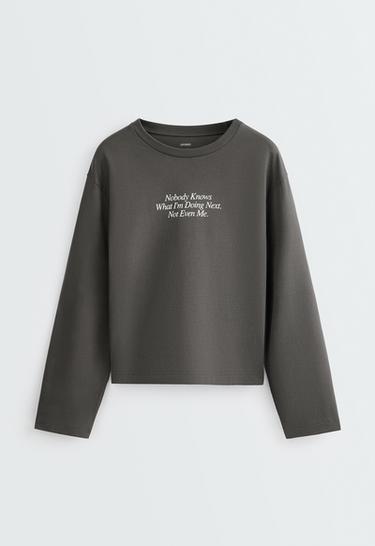 Relaxed long-sleeve 100% cotton t-shirt with text — CHARCOAL GREY 5
