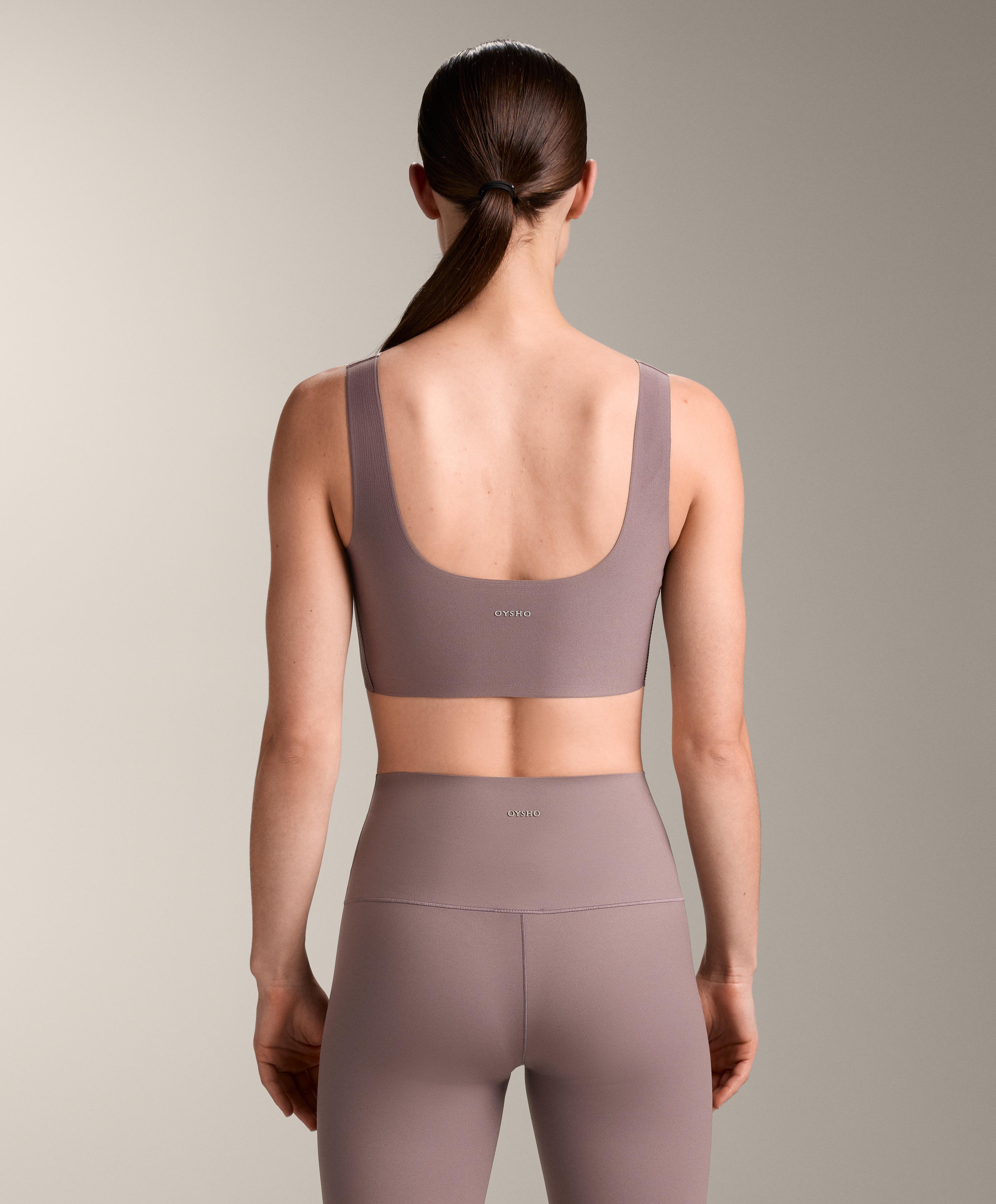 حمالة صدر رياضية بتكيف مثالي وتدعيم متوسط مع كبات حمالة صدر رياضية بتكيف مثالي وتدعيم متوسط مع كبات