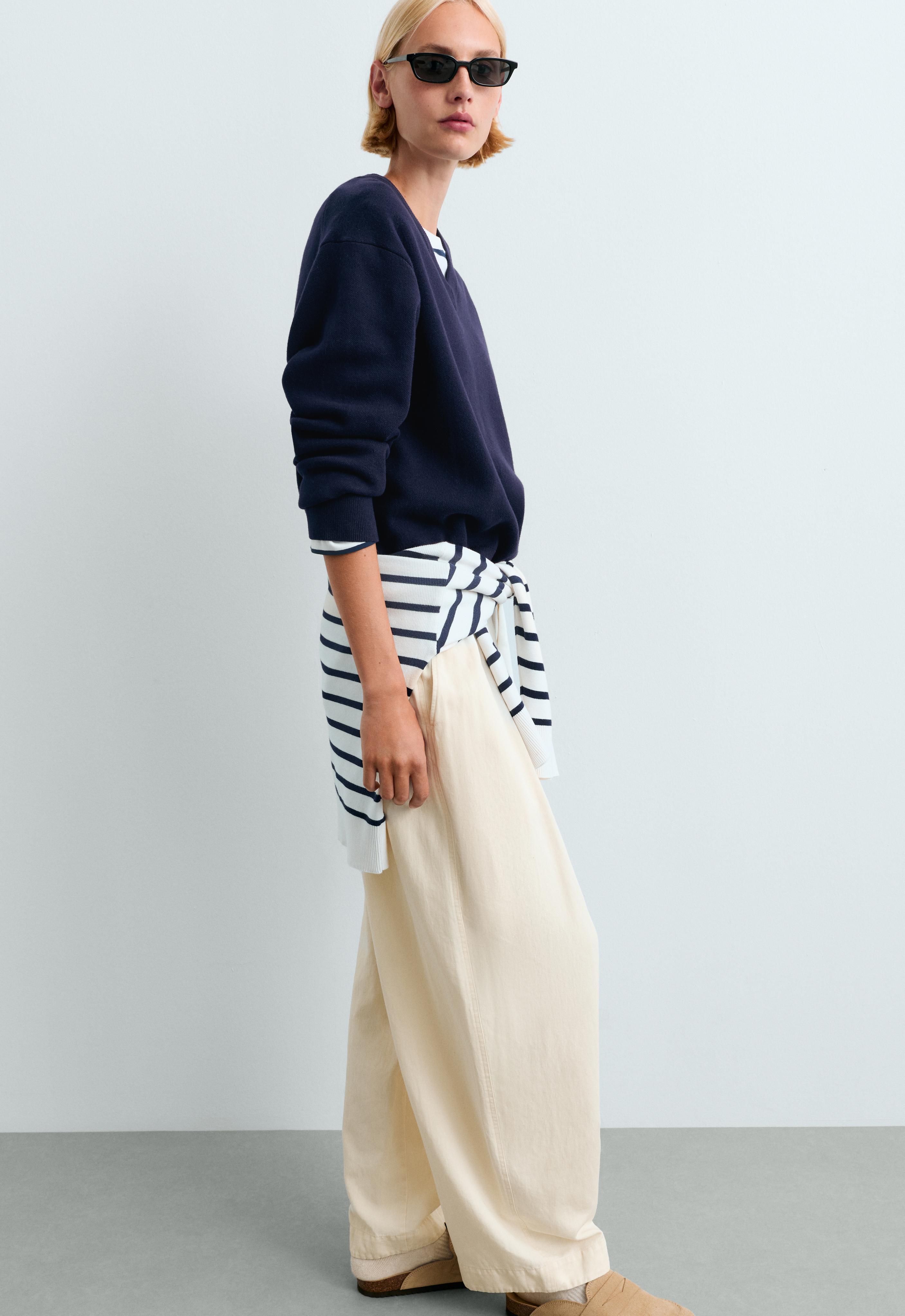 Cotton blend V-neck knit jumper — NAVY BLUE