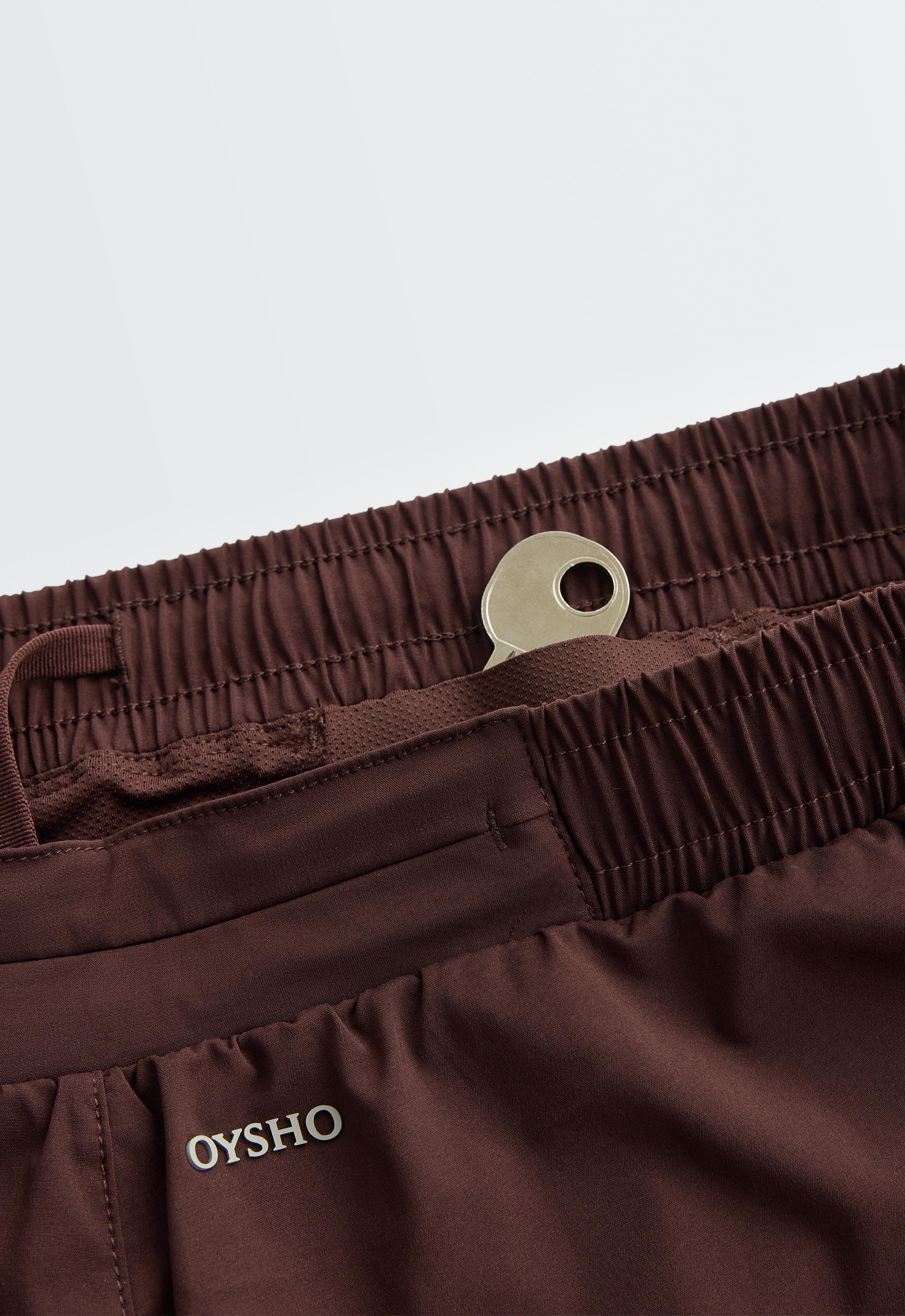 6cm low-rise technical shorts — CHOCOLATE