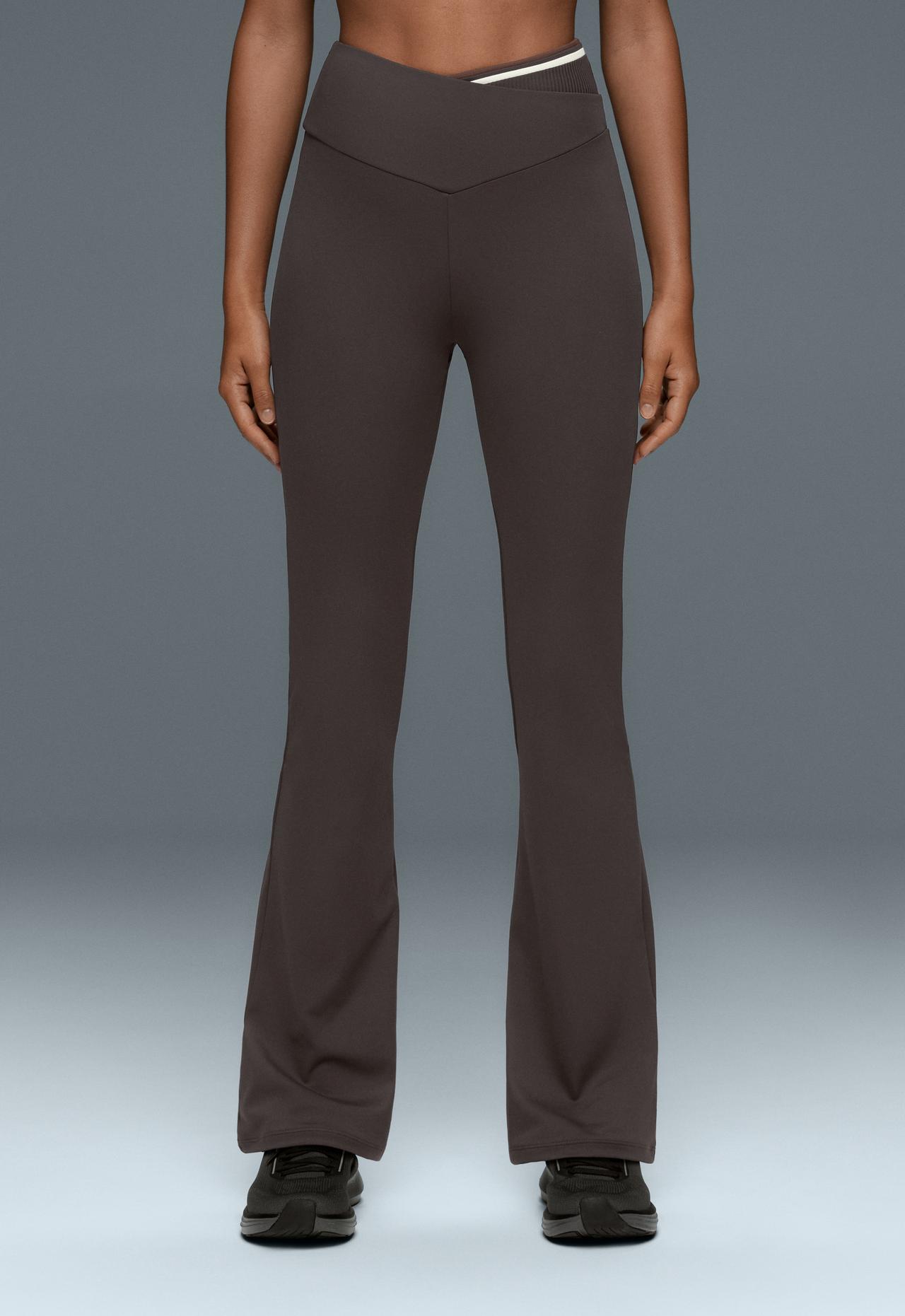 Flare Comfortlux V-cut Rib trousers — DARK GREY