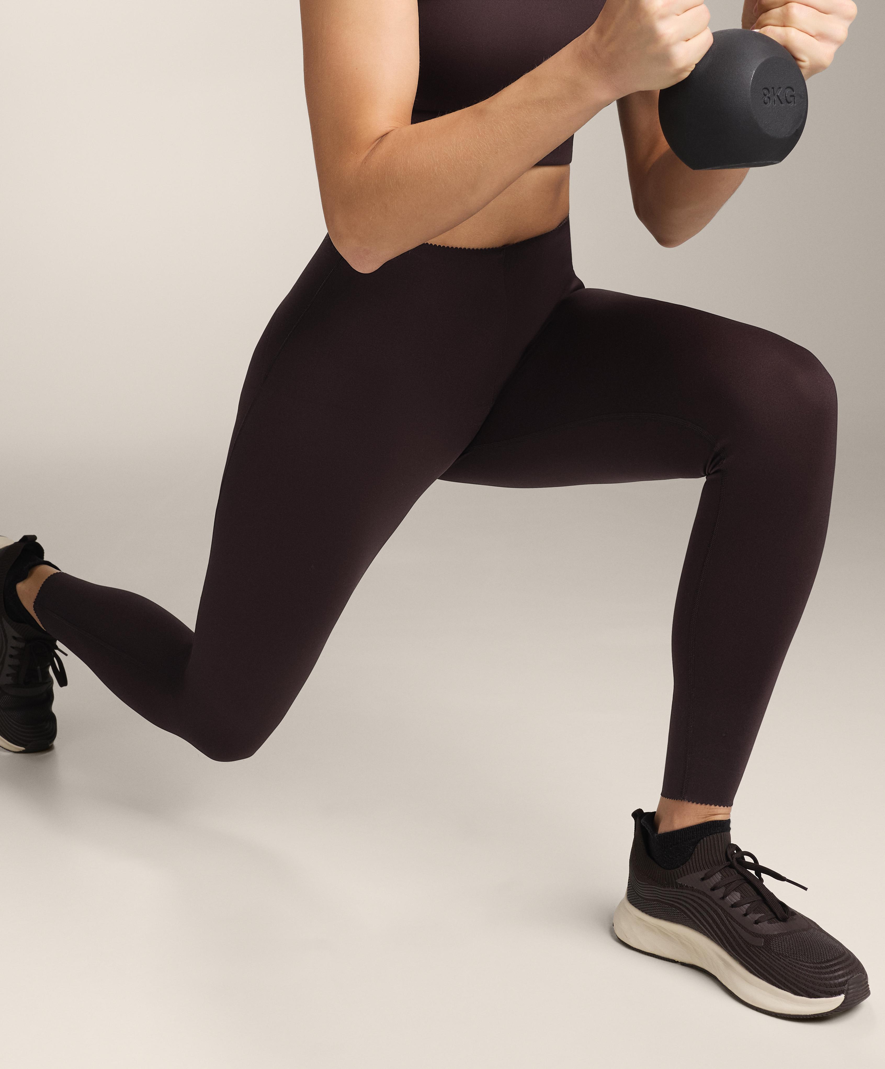 Dumaloq eshak porno tomosha qiling