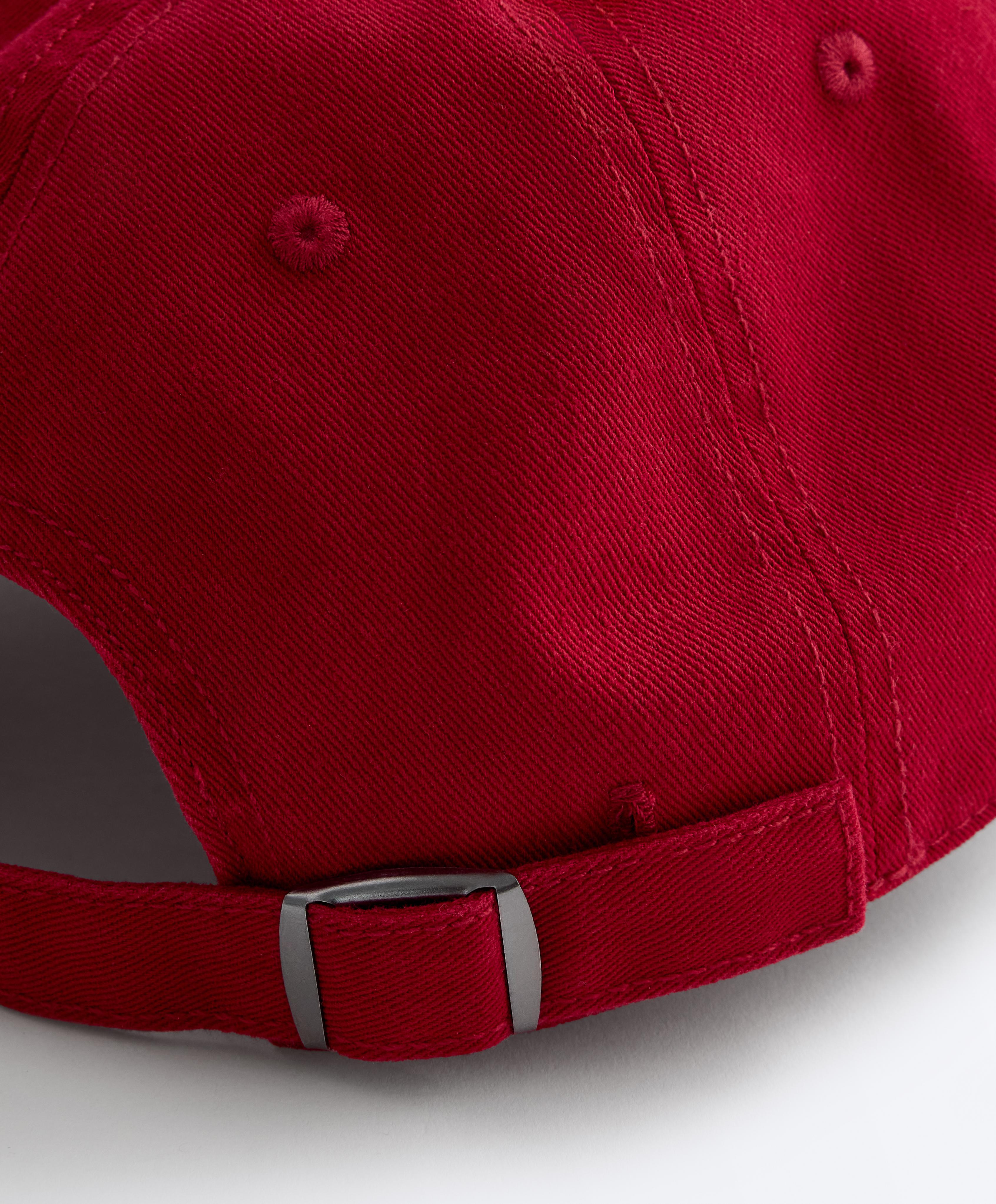 Washed-effect 100% cotton cap — BRIGHT RED
