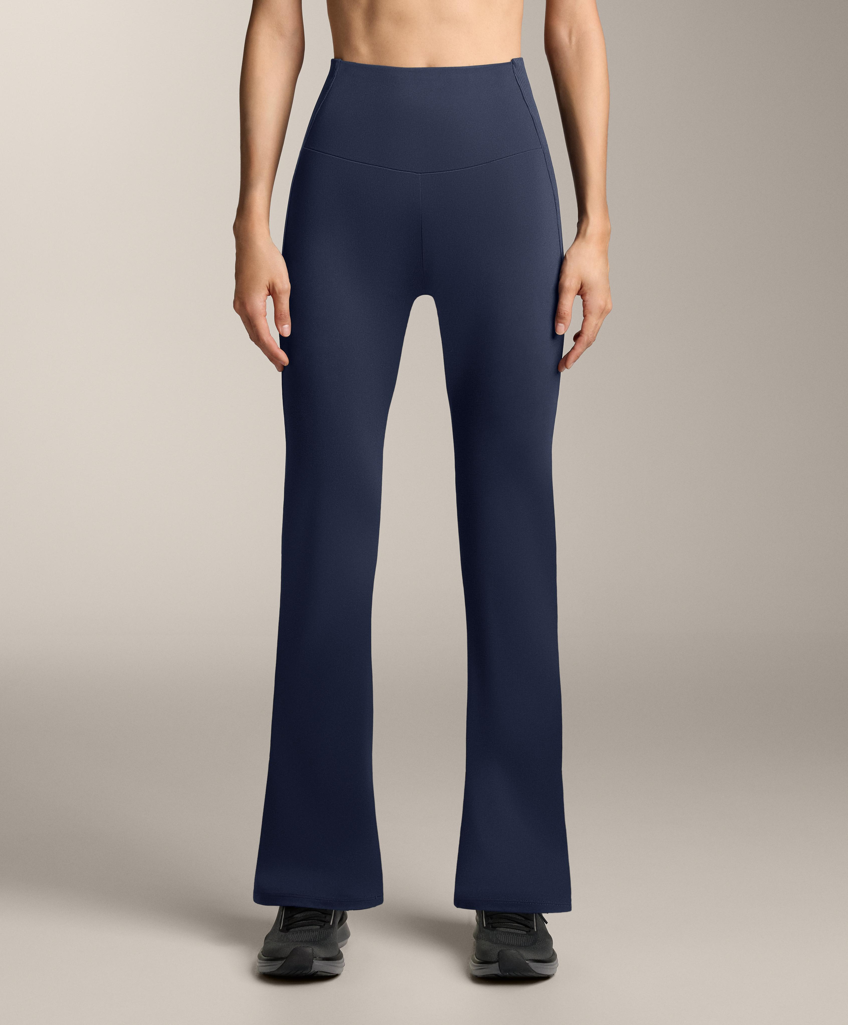 Pantalón flare high rise Comfortlux rib