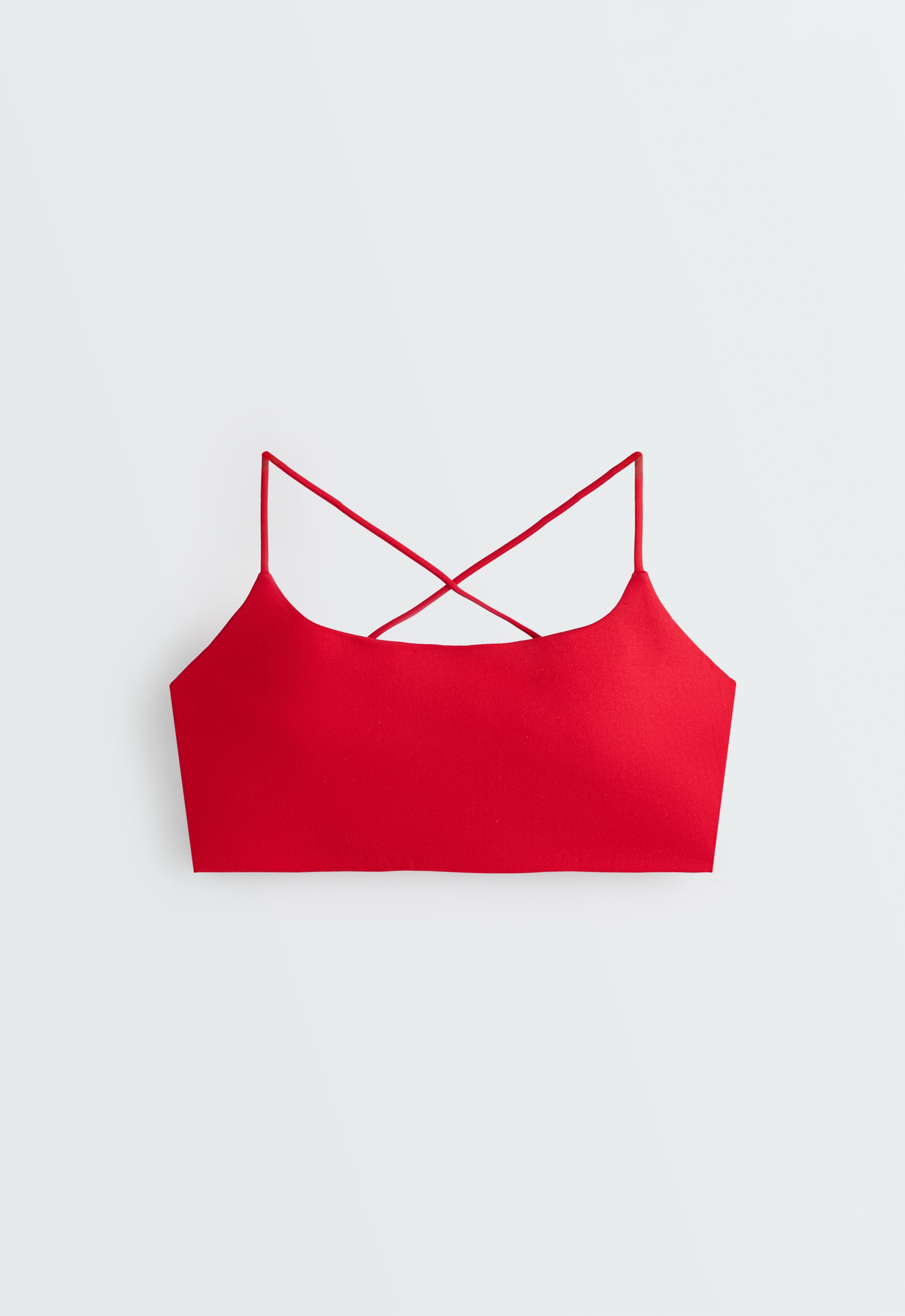 Low-support Comfortlux crossover sports bra — STRONG RED