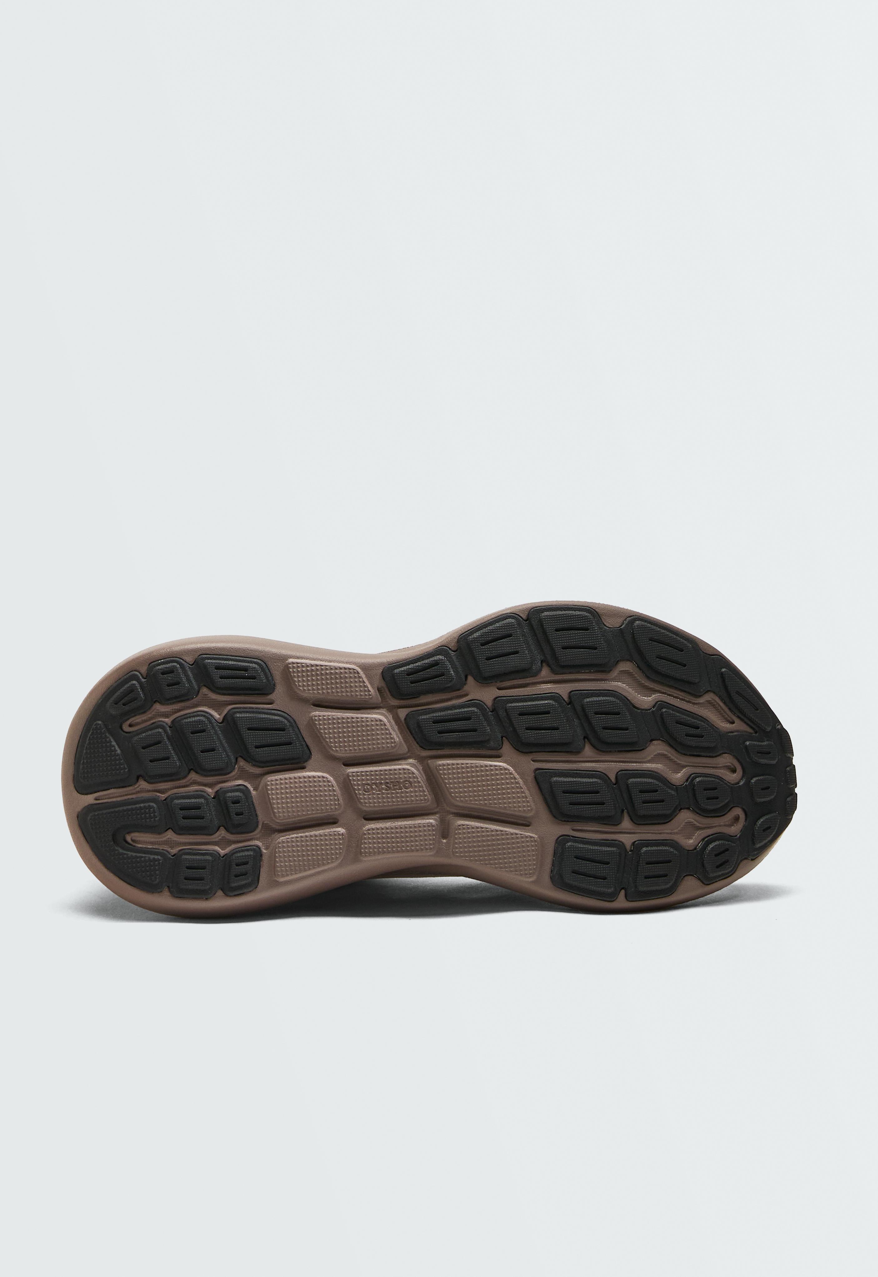 OY/ER 835 Running trainers — PINK