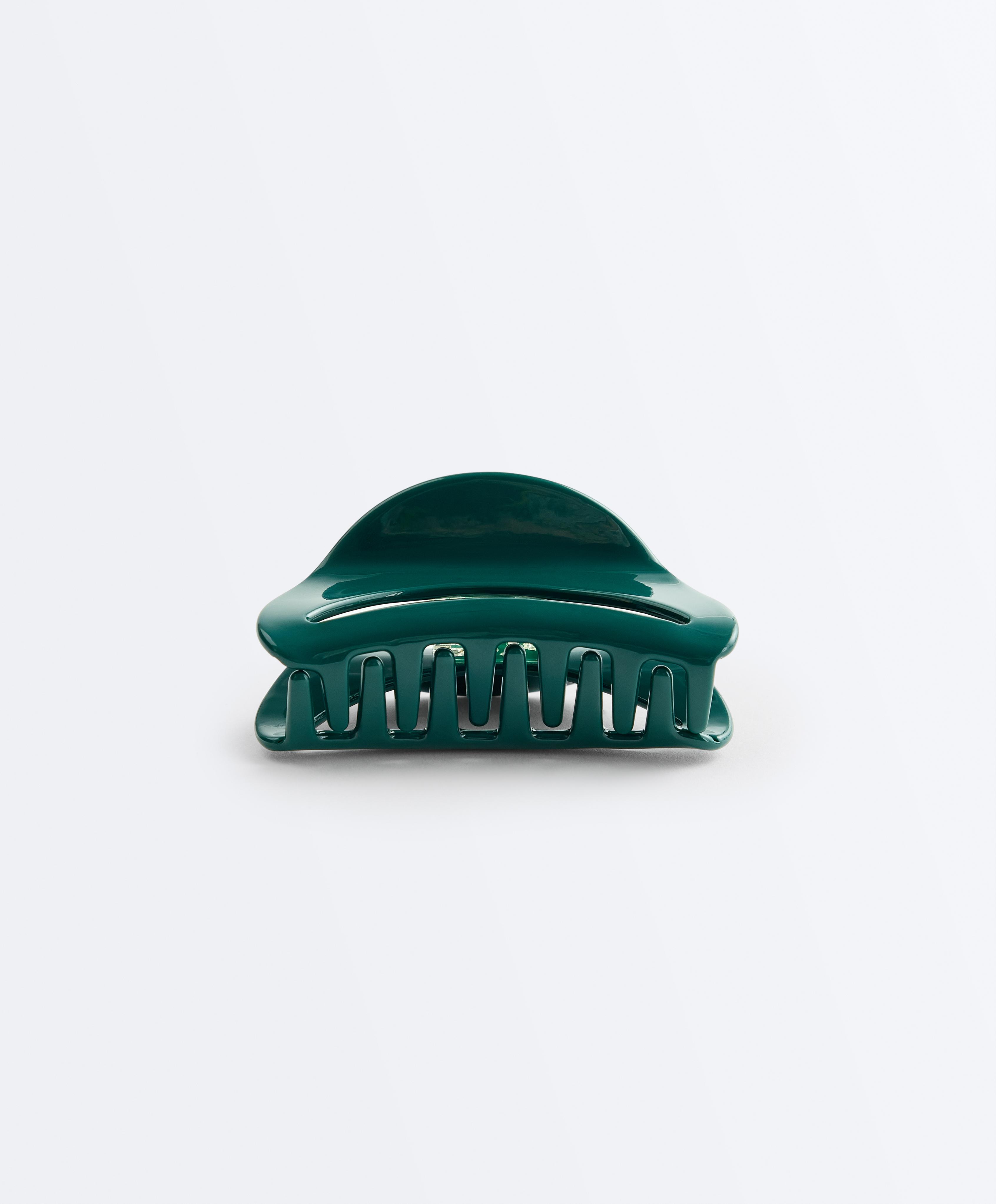 Large hair clip
