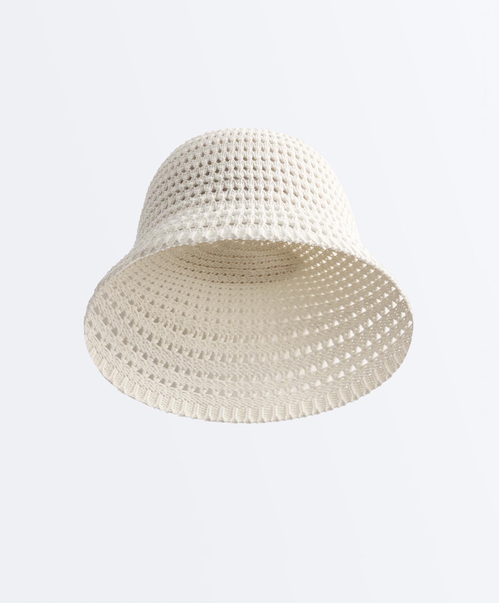 100% cotton crochet bucket hat — PALE BEIGE