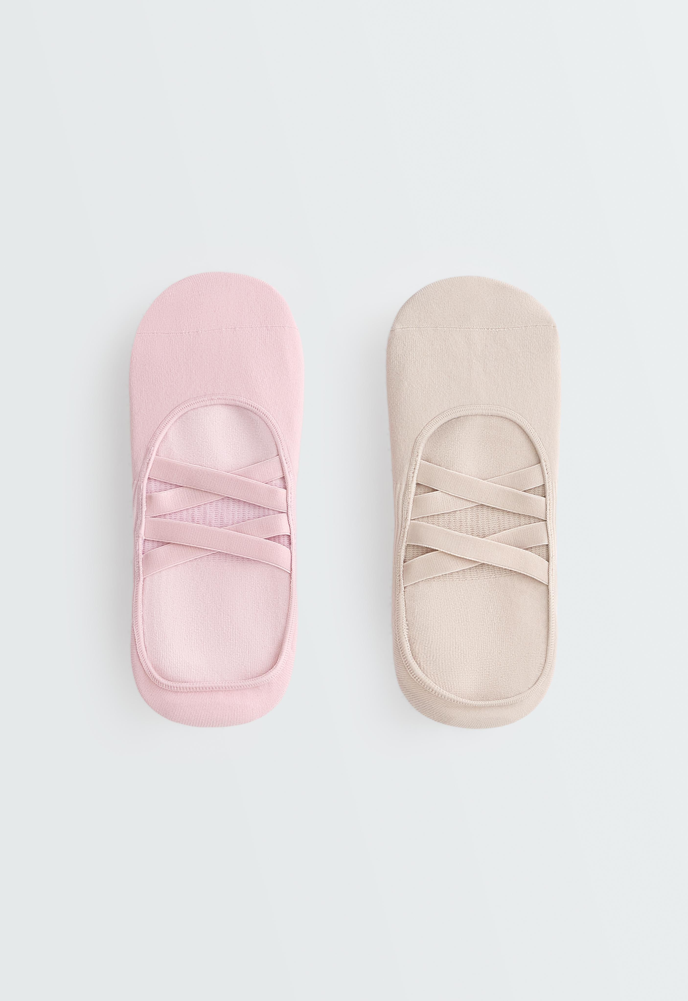 2 pairs of polyamide blend invisible yoga and Pilates socks with double straps — PALE PINK