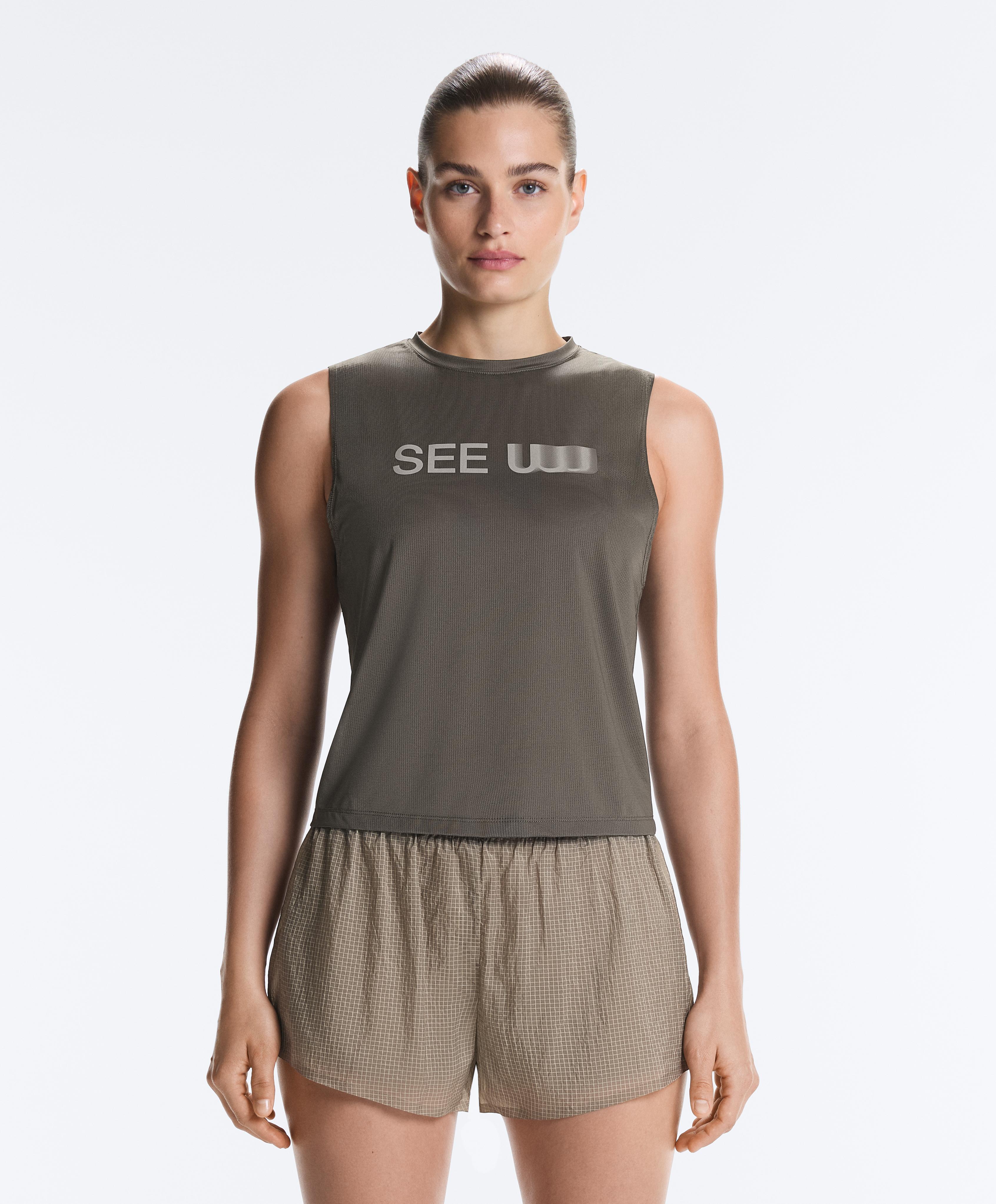 Technical sleeveless T-shirt with text — CHARCOAL GREY