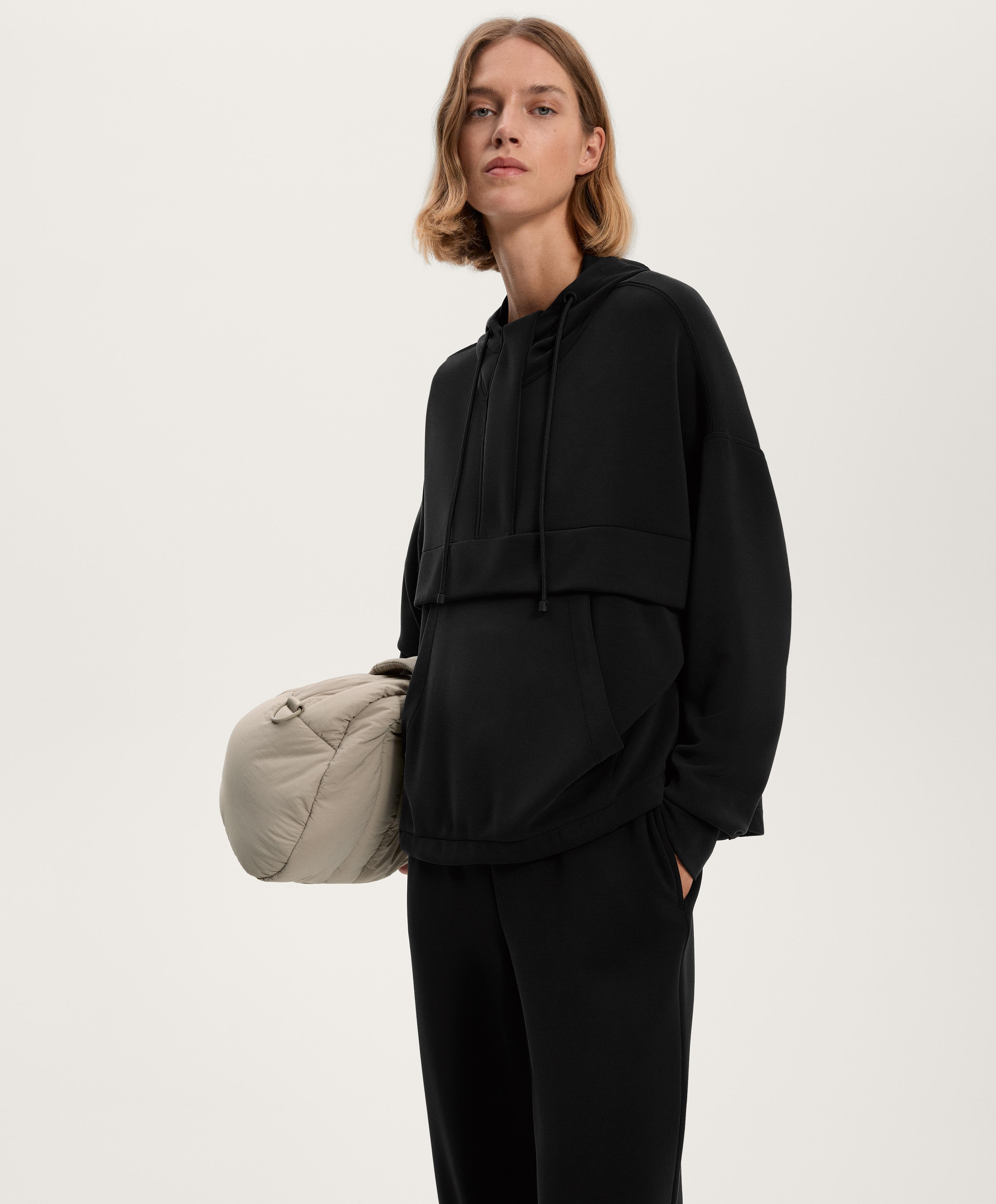 Soft-touch sweatshirt with modal and zip