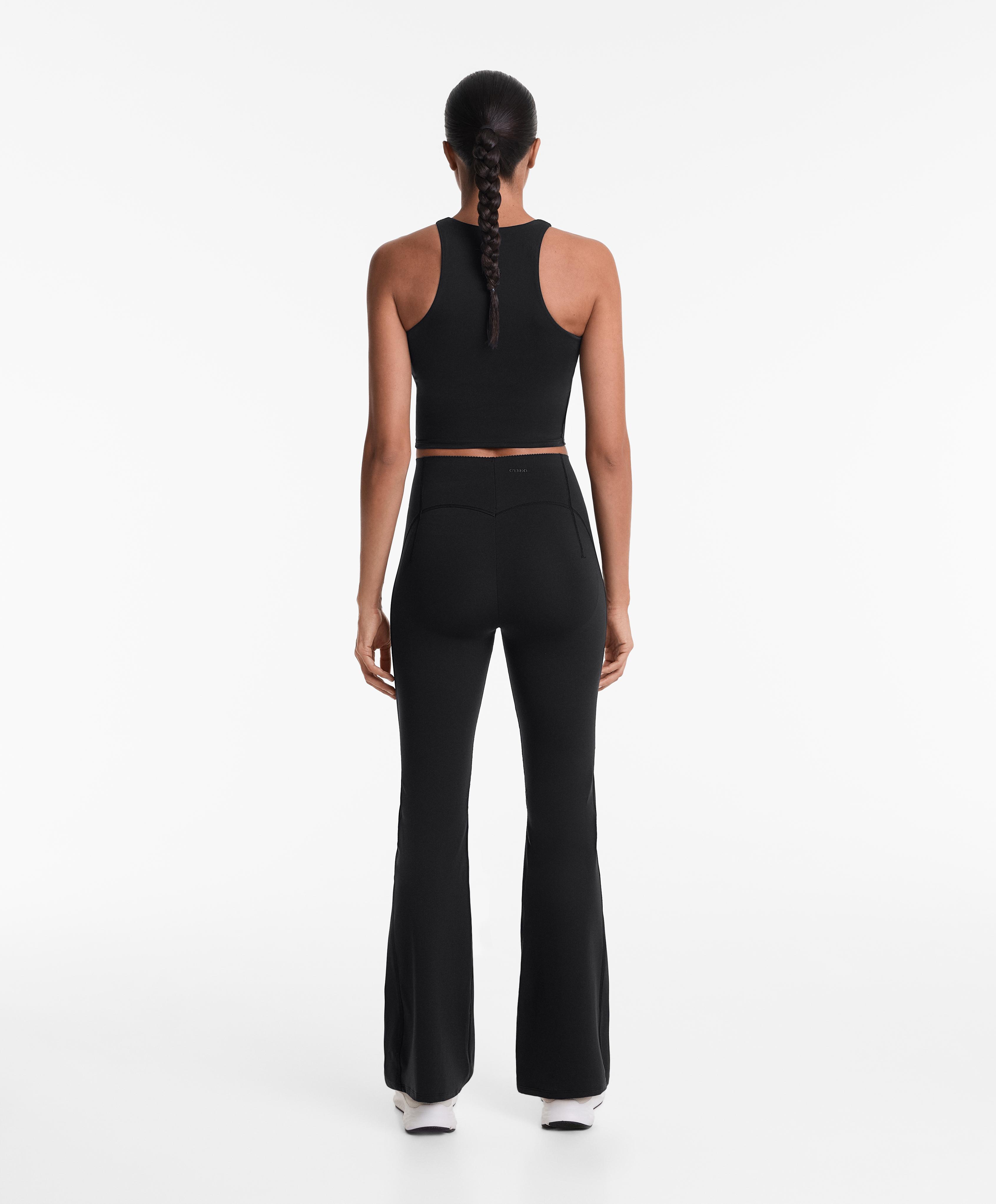 Total look raise up compressive flare noir