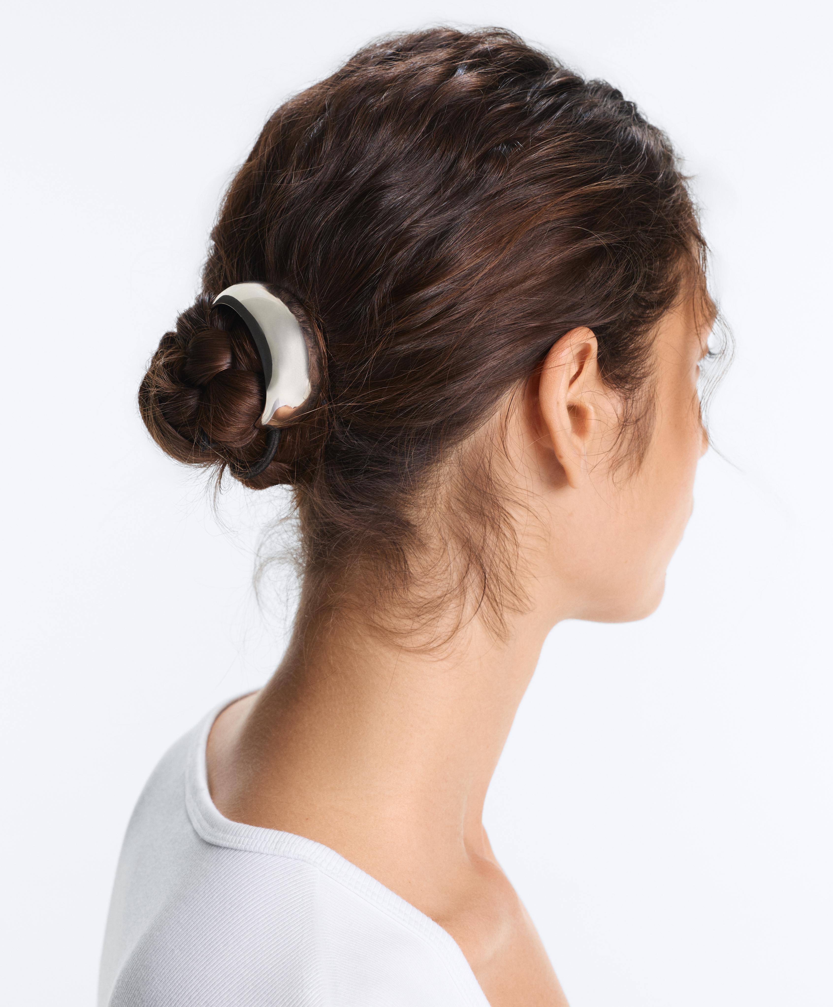 Scrunchie and hair clip with metallic detail — SILVER