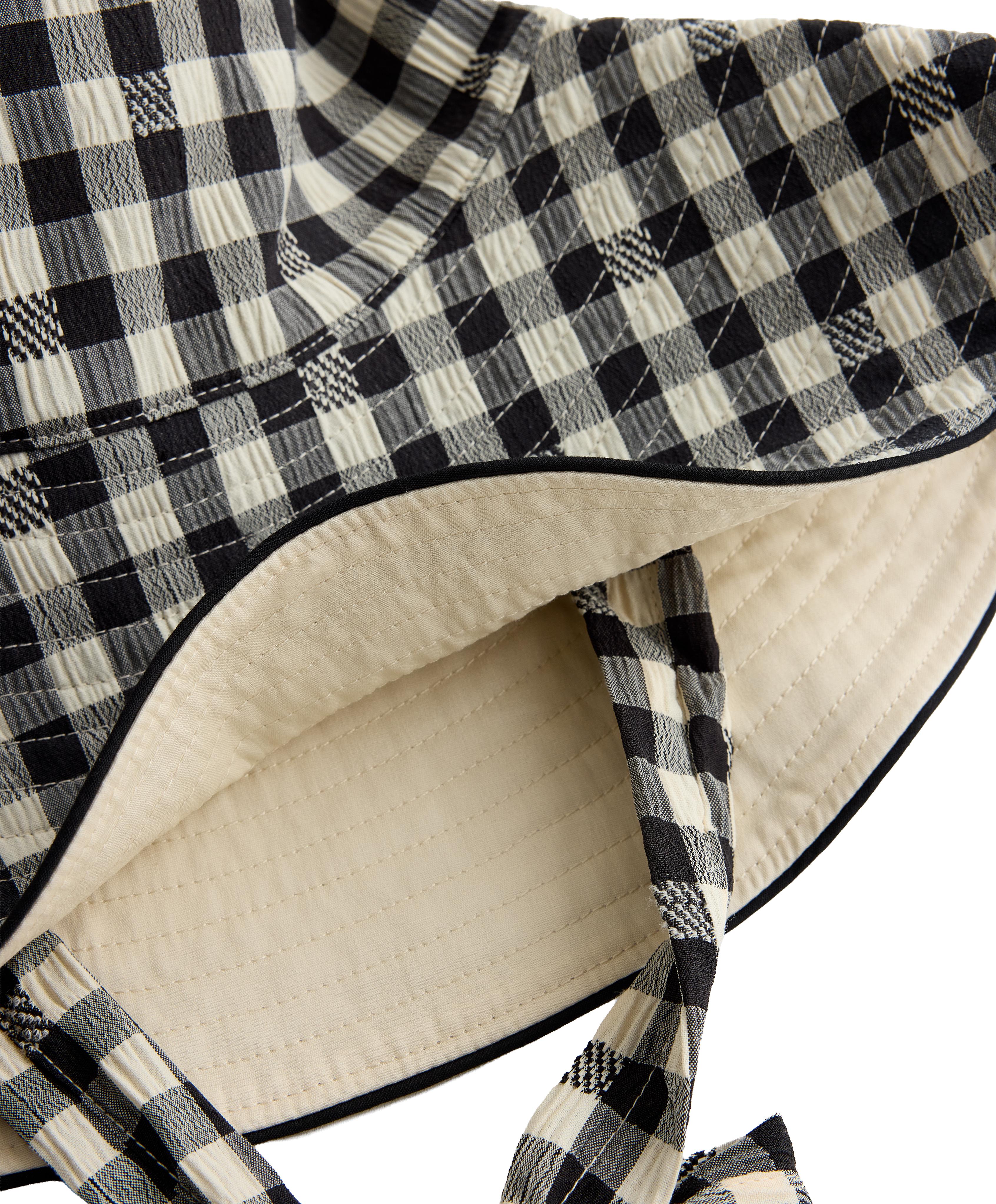 Reversible check bucket hat — BLACK