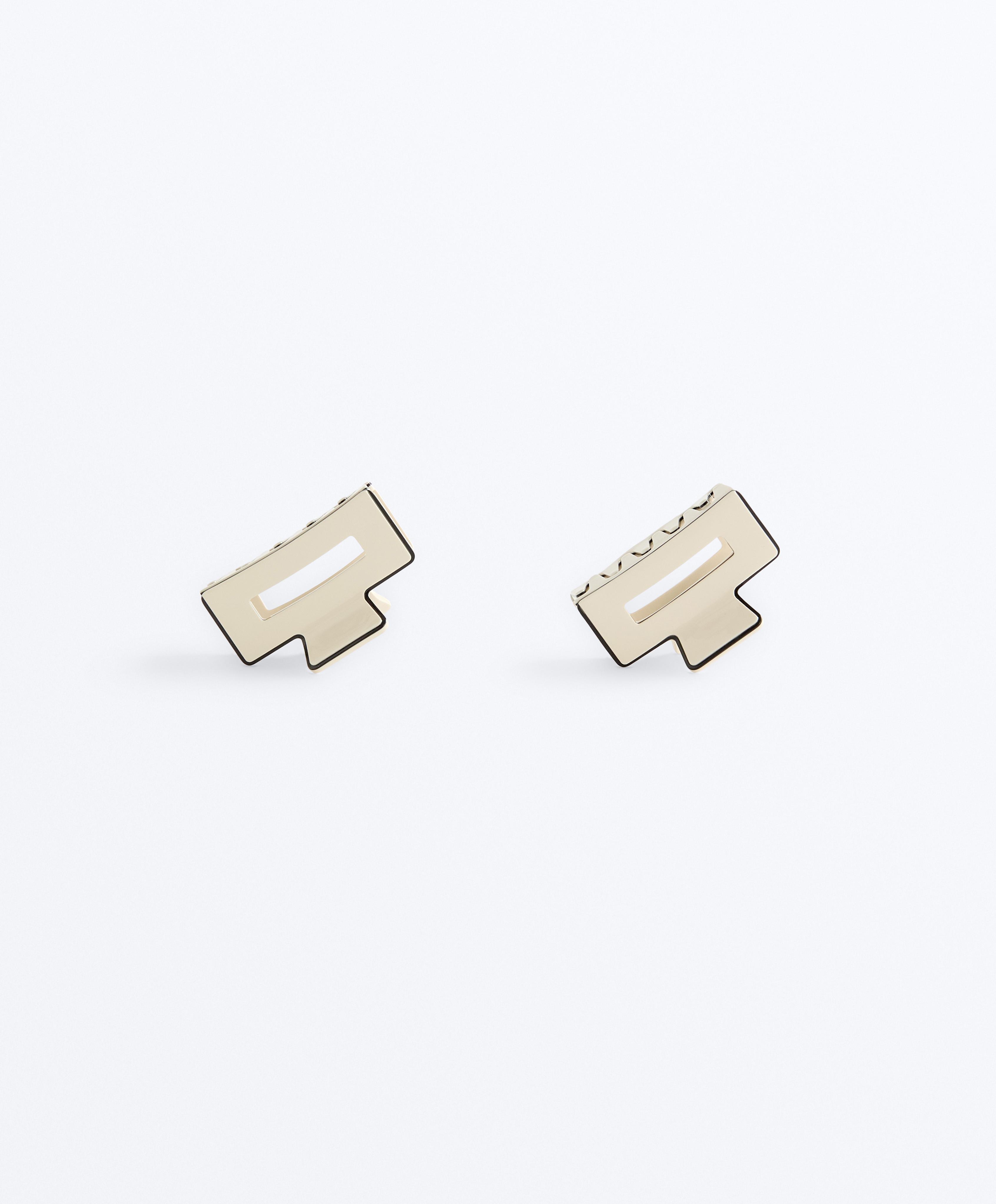 2 square piping hair claws — CREAM
