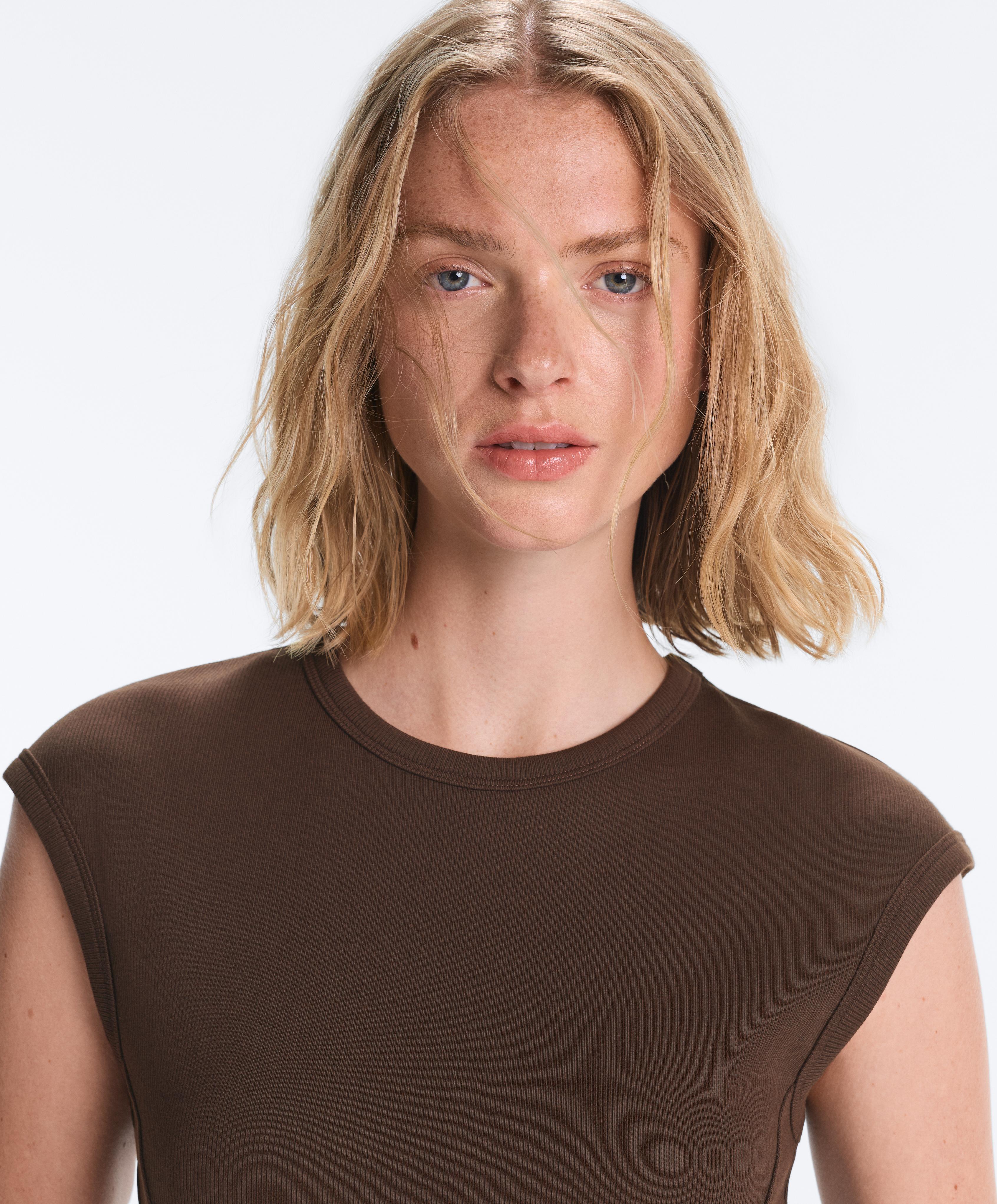 Short-sleeved rib top with cotton and modal