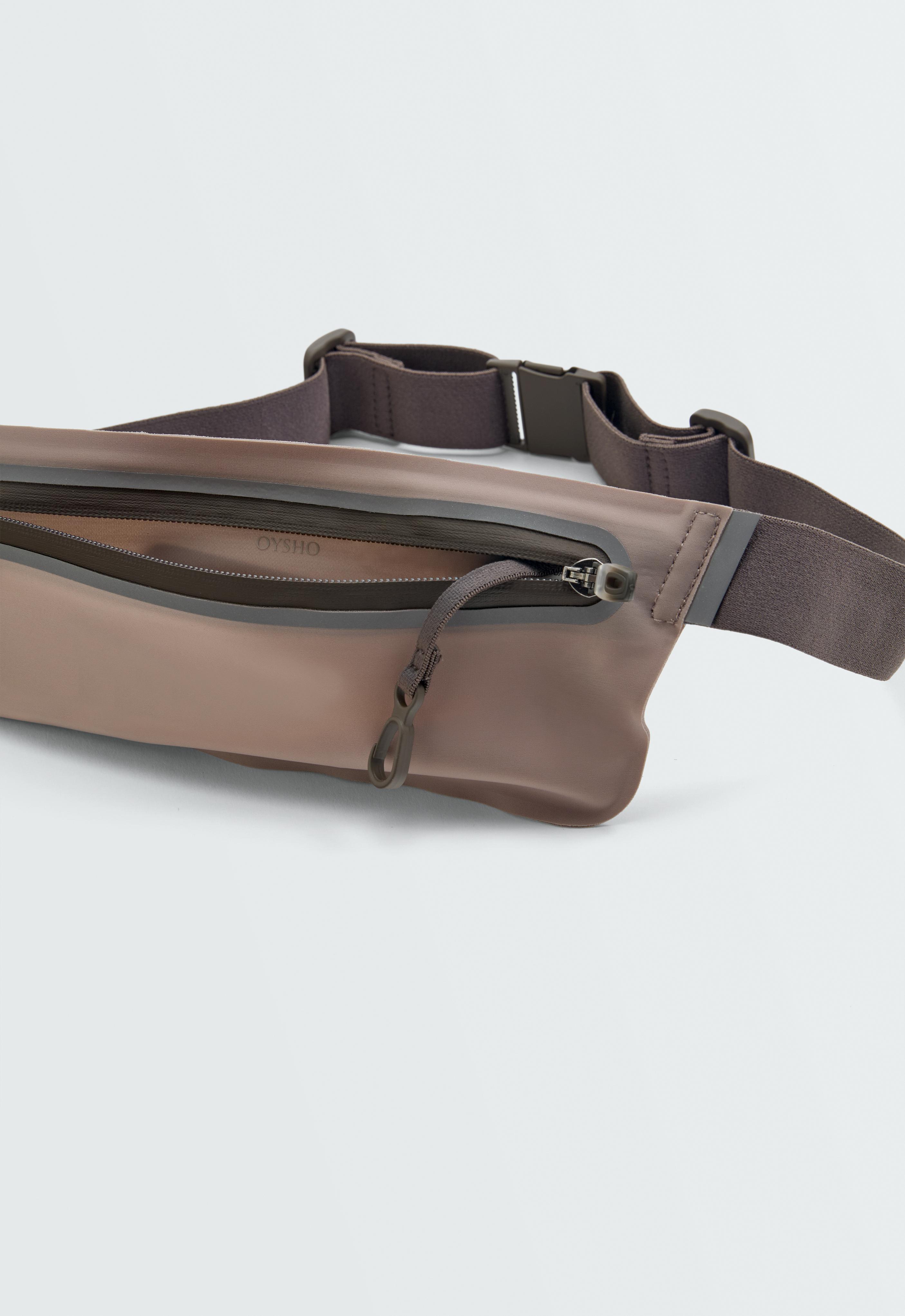 Adjustable running belt bag