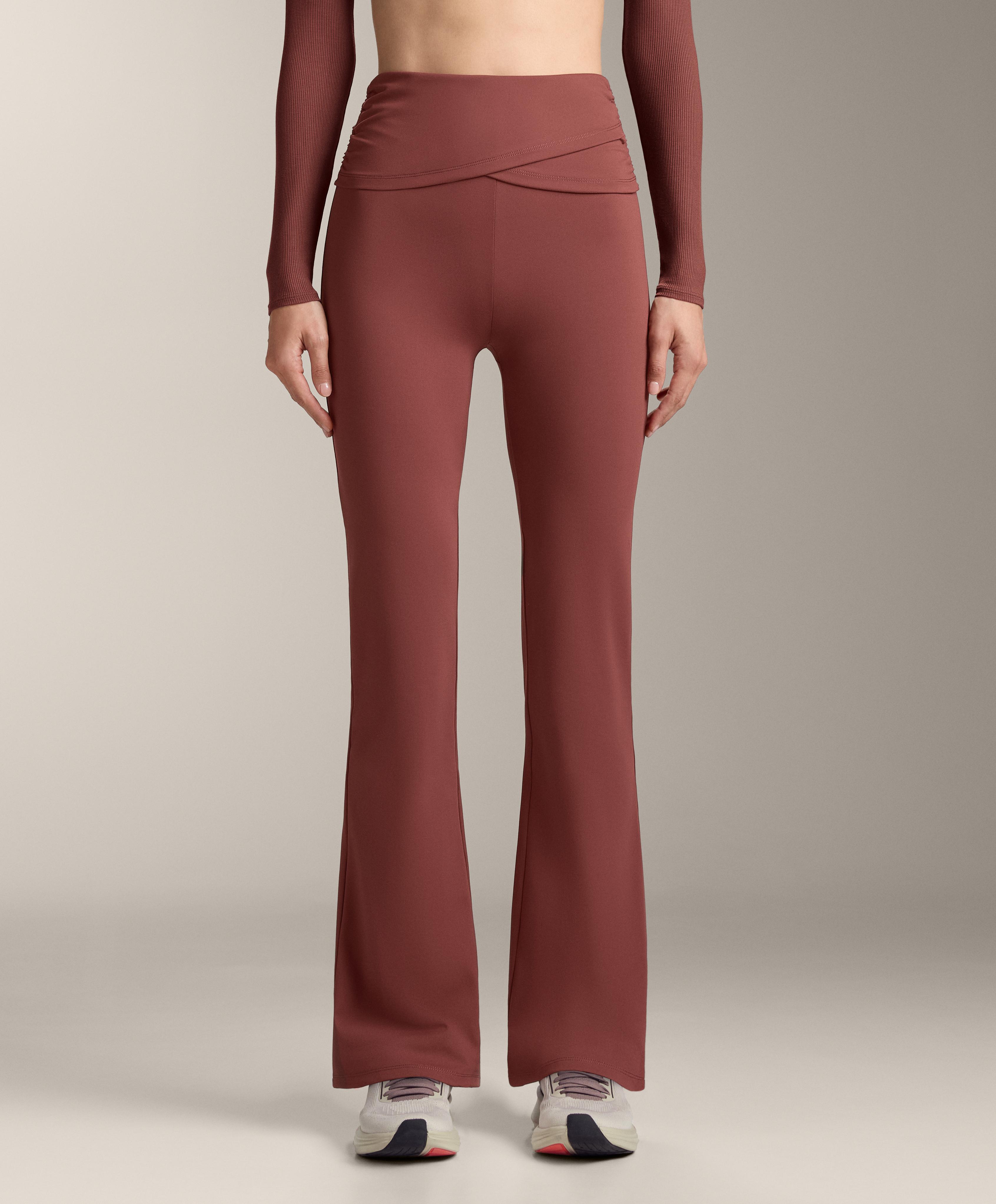 Pantalon flare high rise Comfortlux taille drapée Pantalon flare high rise Comfortlux taille drapée