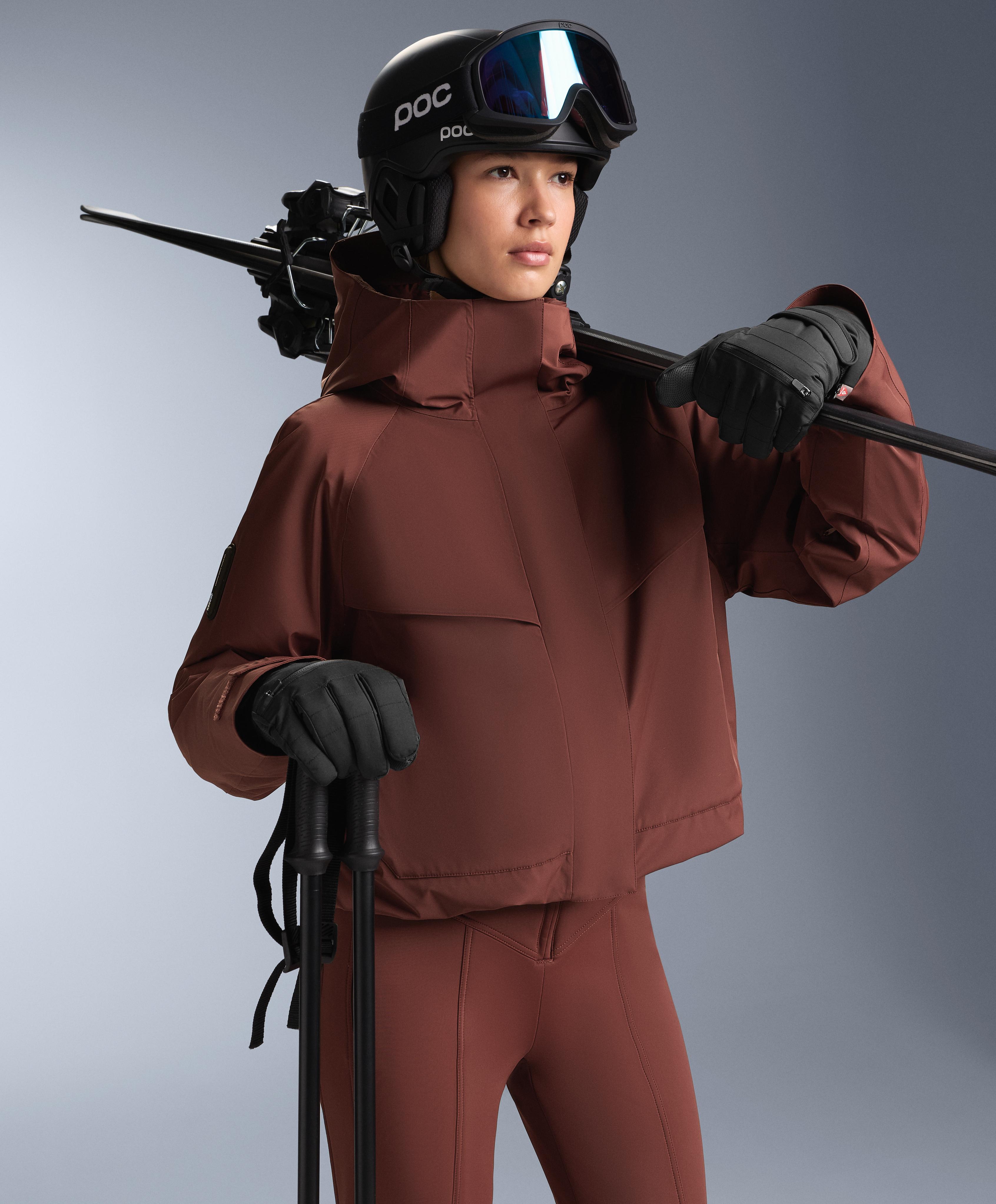 Primaloft® Feel the Performance TM SKI waterproof jacket with pockets