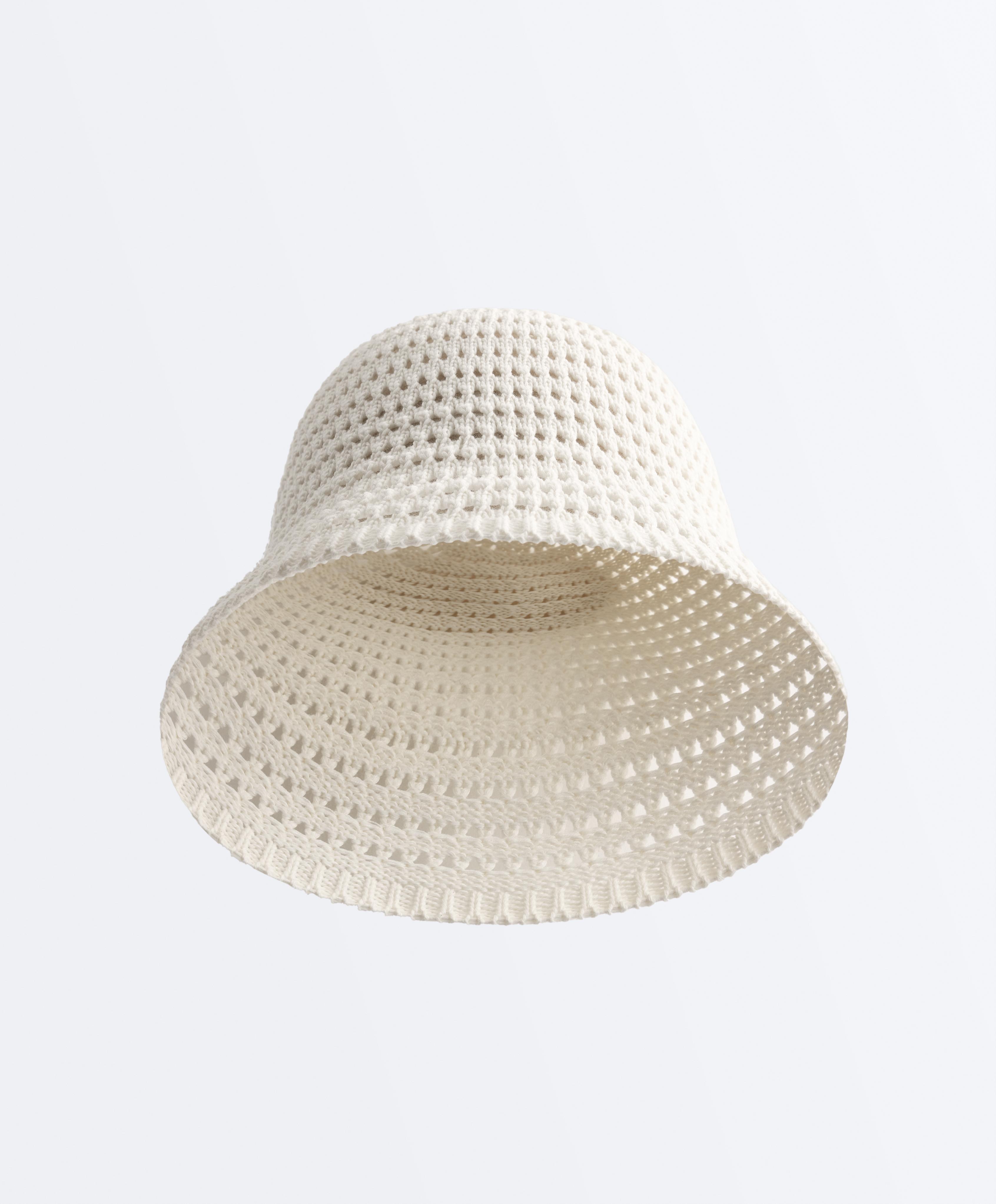 100% cotton crochet bucket hat — PALE BEIGE