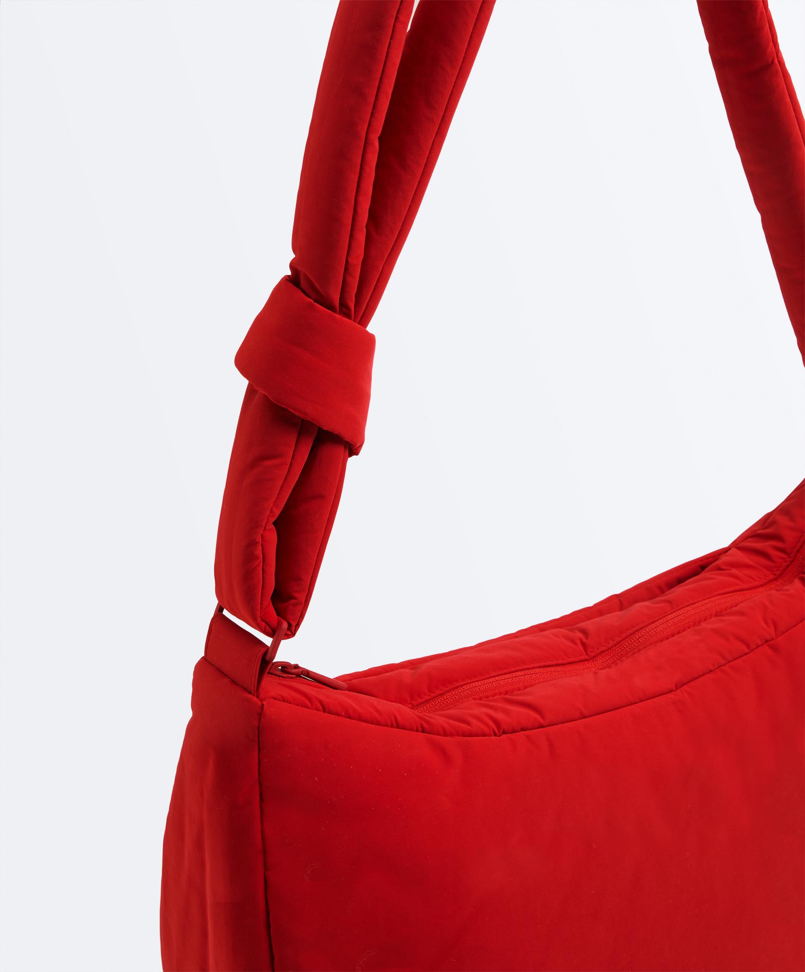 Knotted shoulder bag — RED