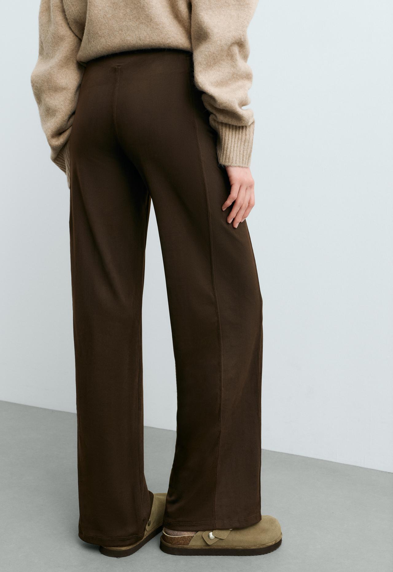 Suede-effect straight-leg trousers — Dark chocolate