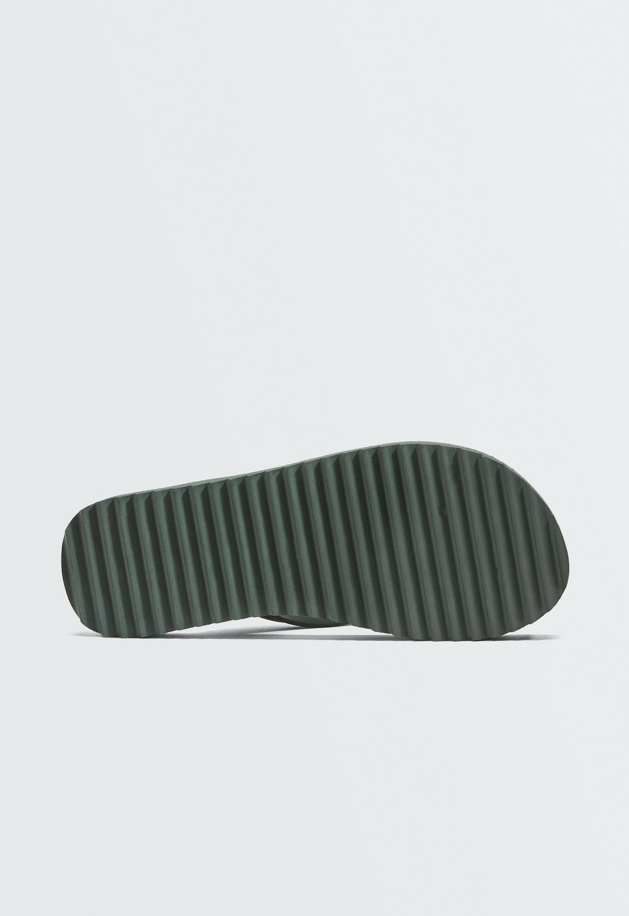 Textured platform beach sandals — KHAKI