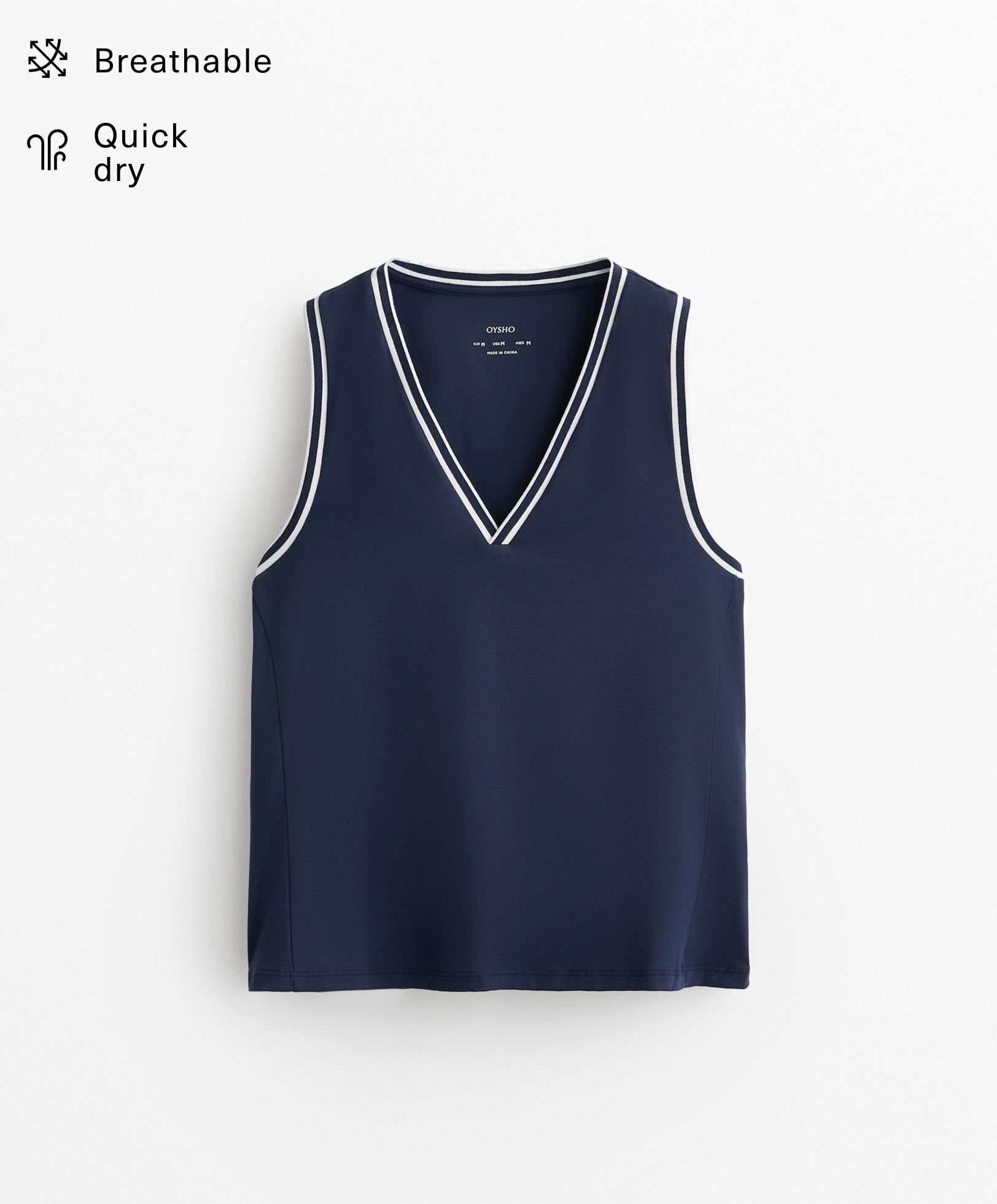Playera sin mangas cuello V