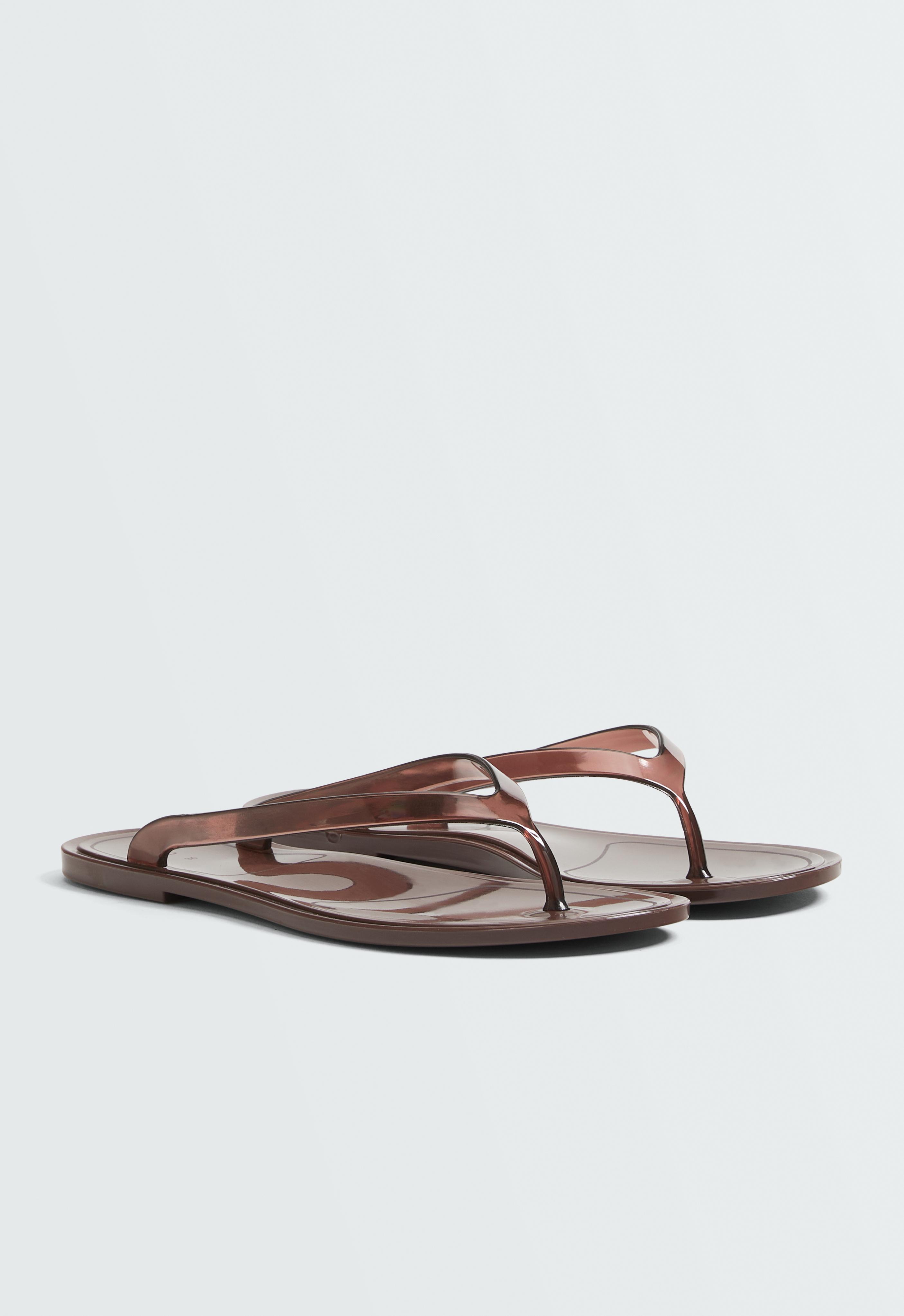 Translucent effect beachwear flip flops