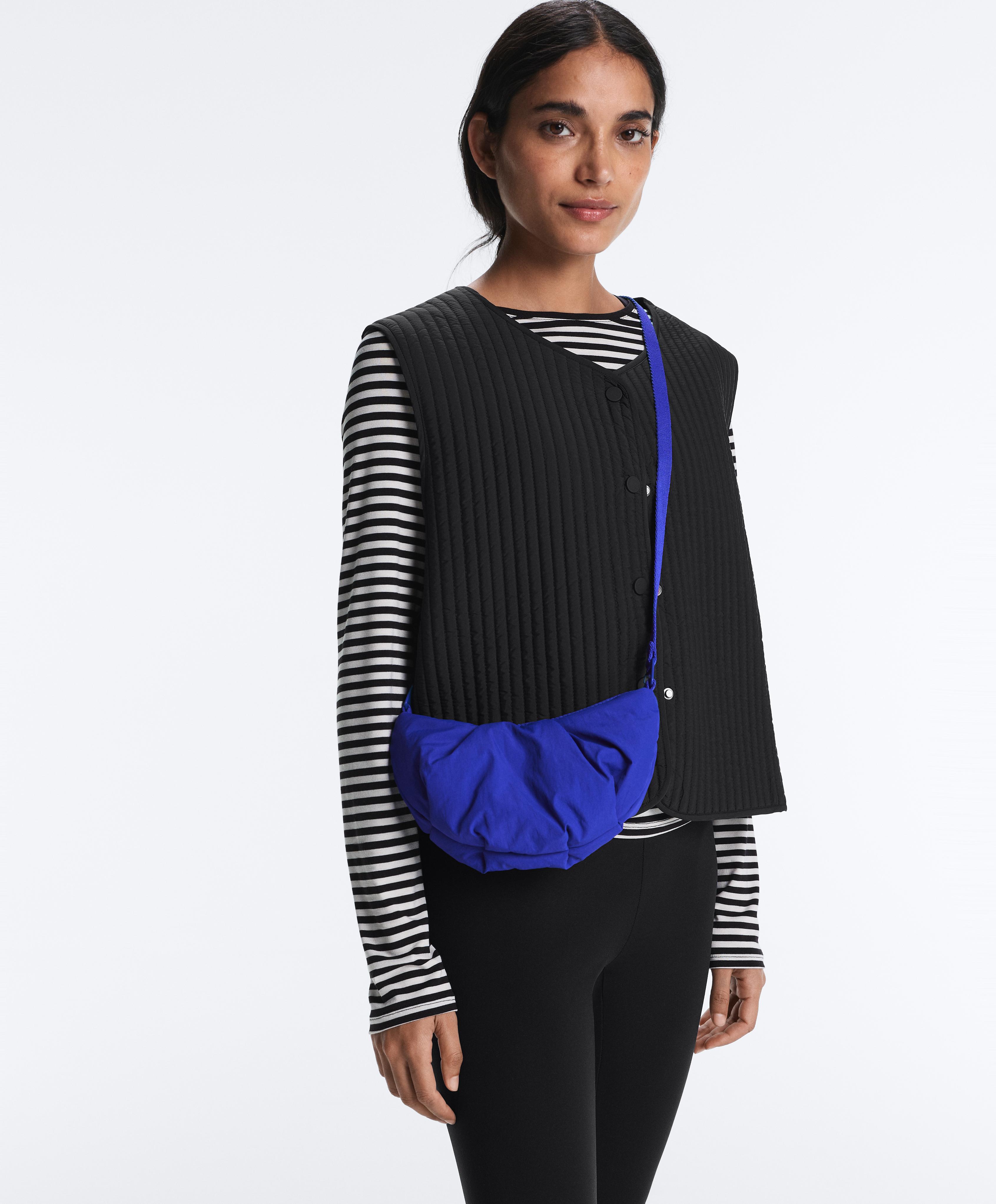 Mini quilted crossbody bag — BLUE
