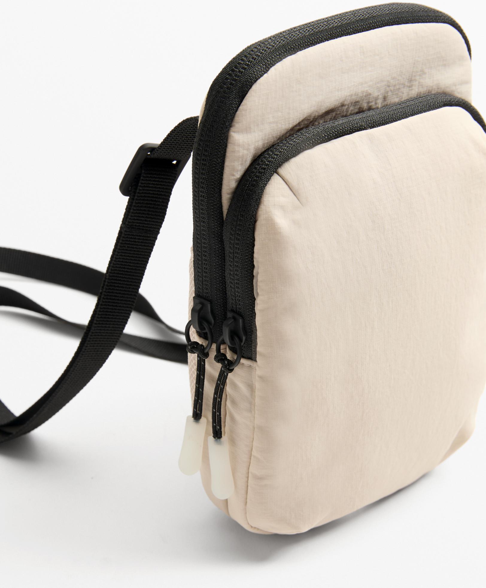 Crossbody phone bag