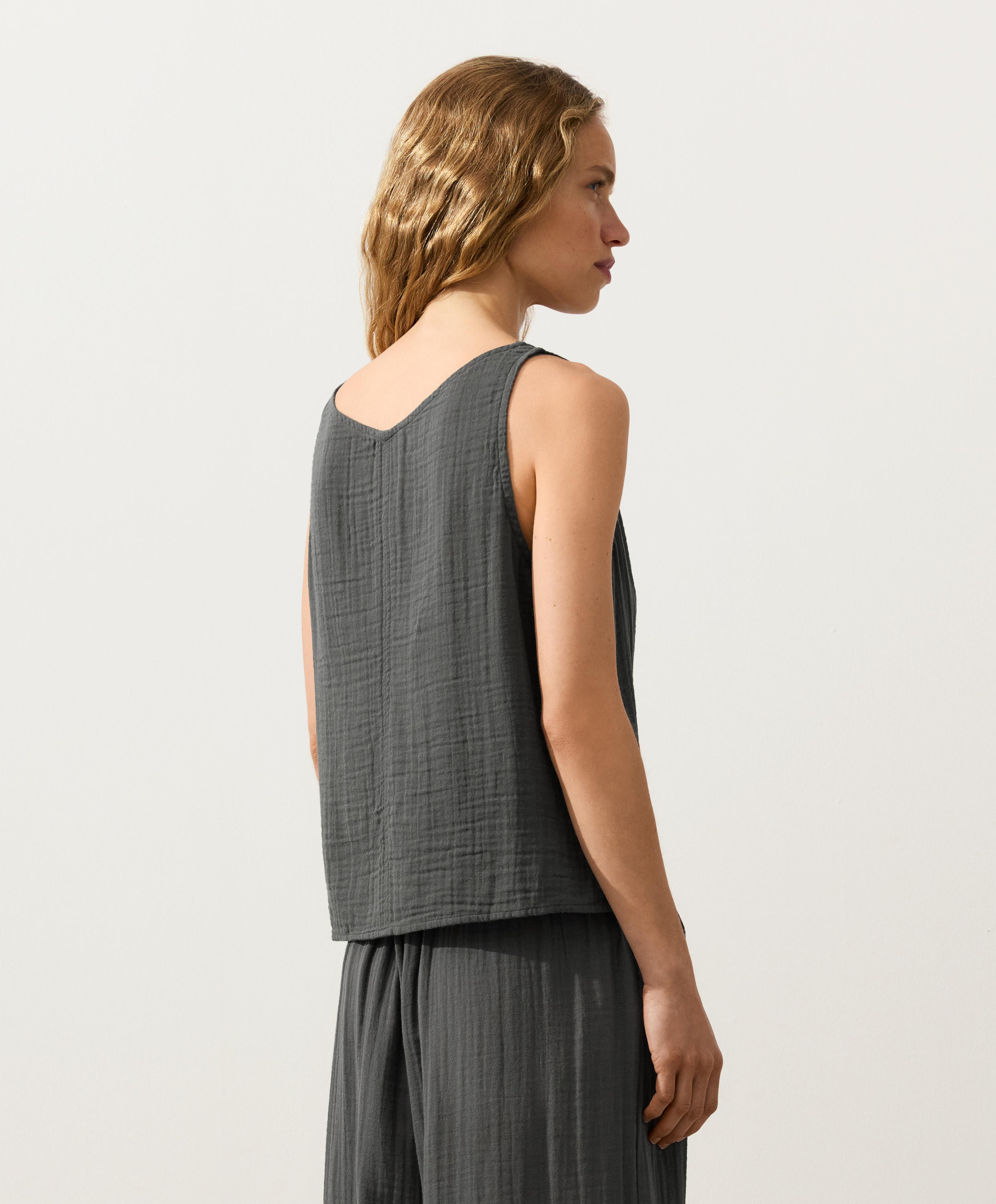 100% cotton gauze V-neck strappy top — ASPHALT