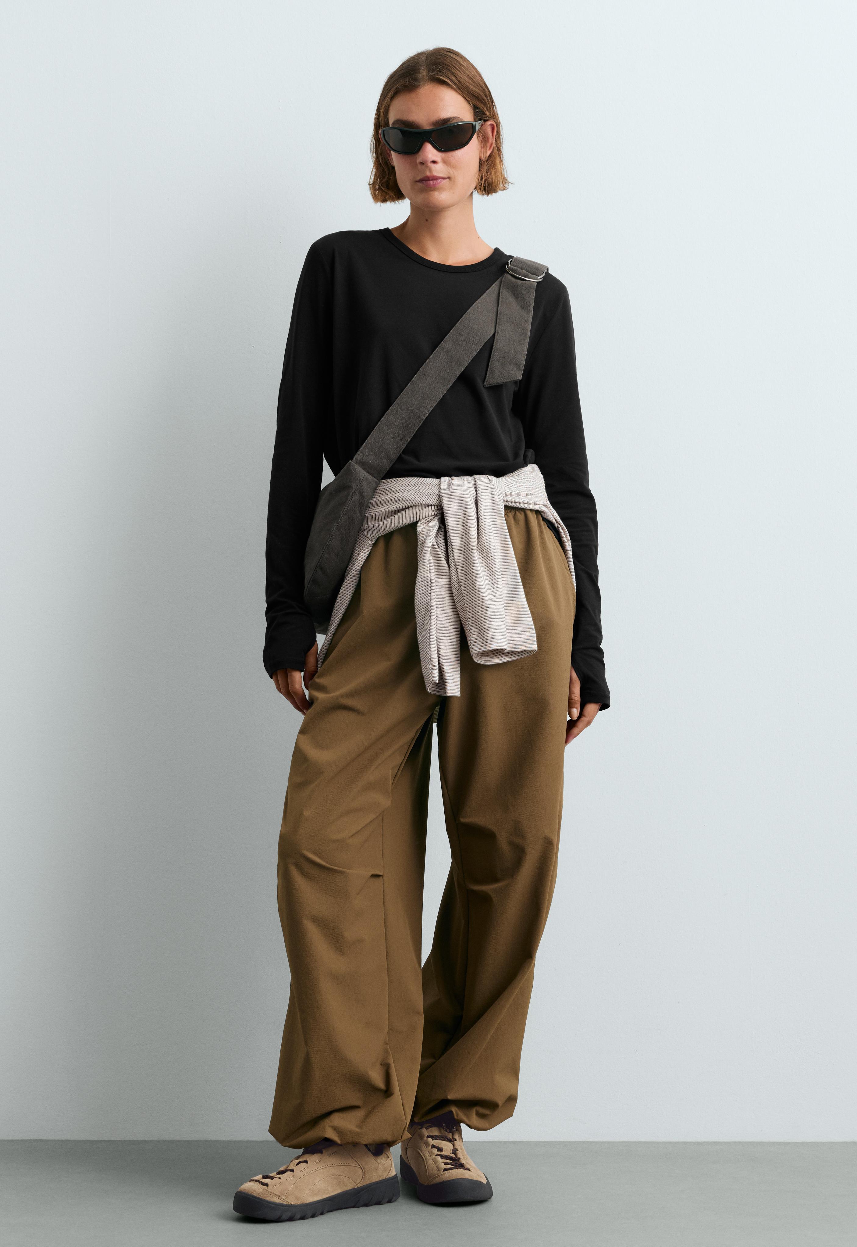 Shirt mit regulärem Fit, langen Ärmeln und Baumwolle Shirt mit regulärem Fit, langen Ärmeln und Baumwolle