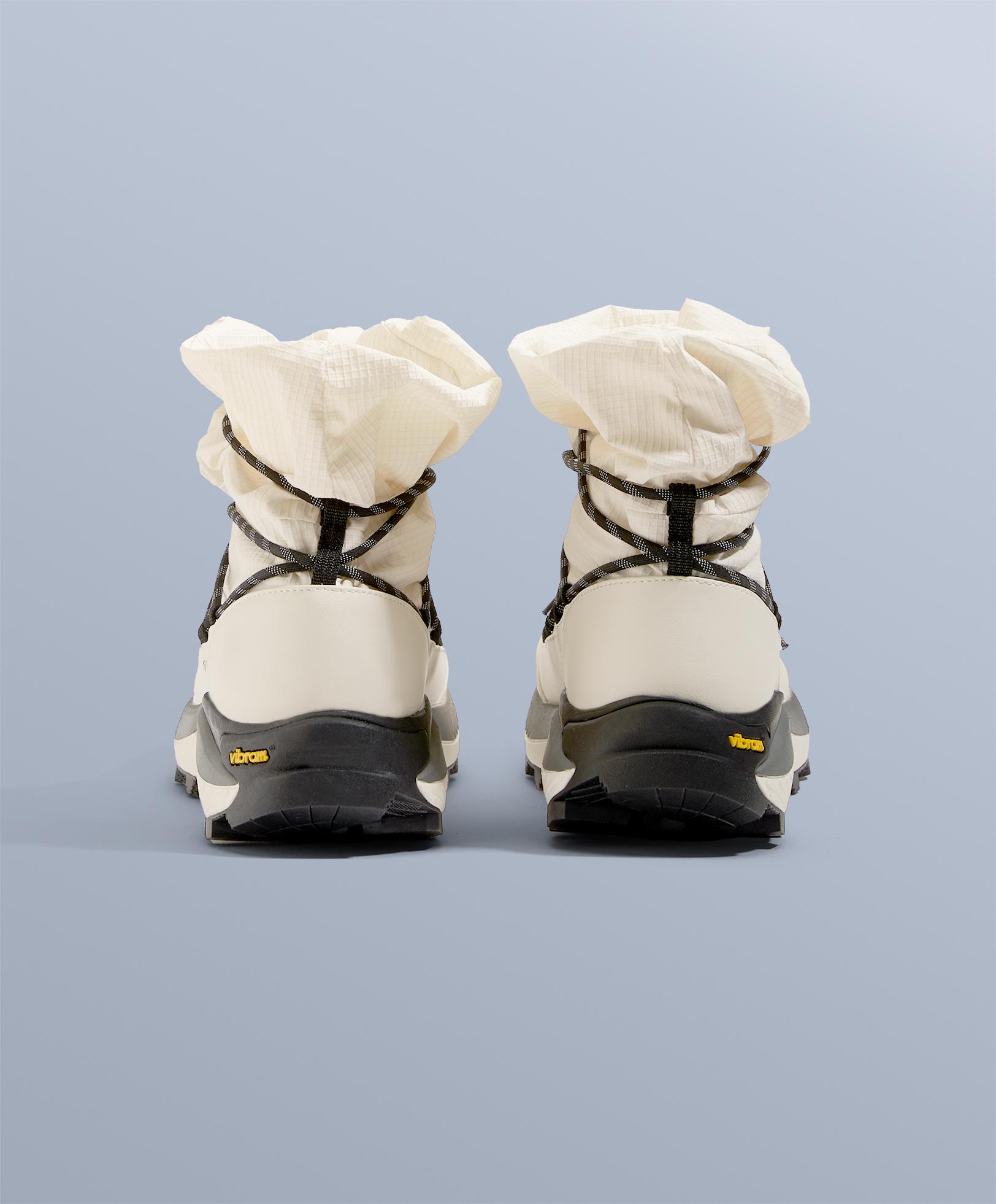 Vibram® waterproof sports boots — ECRU