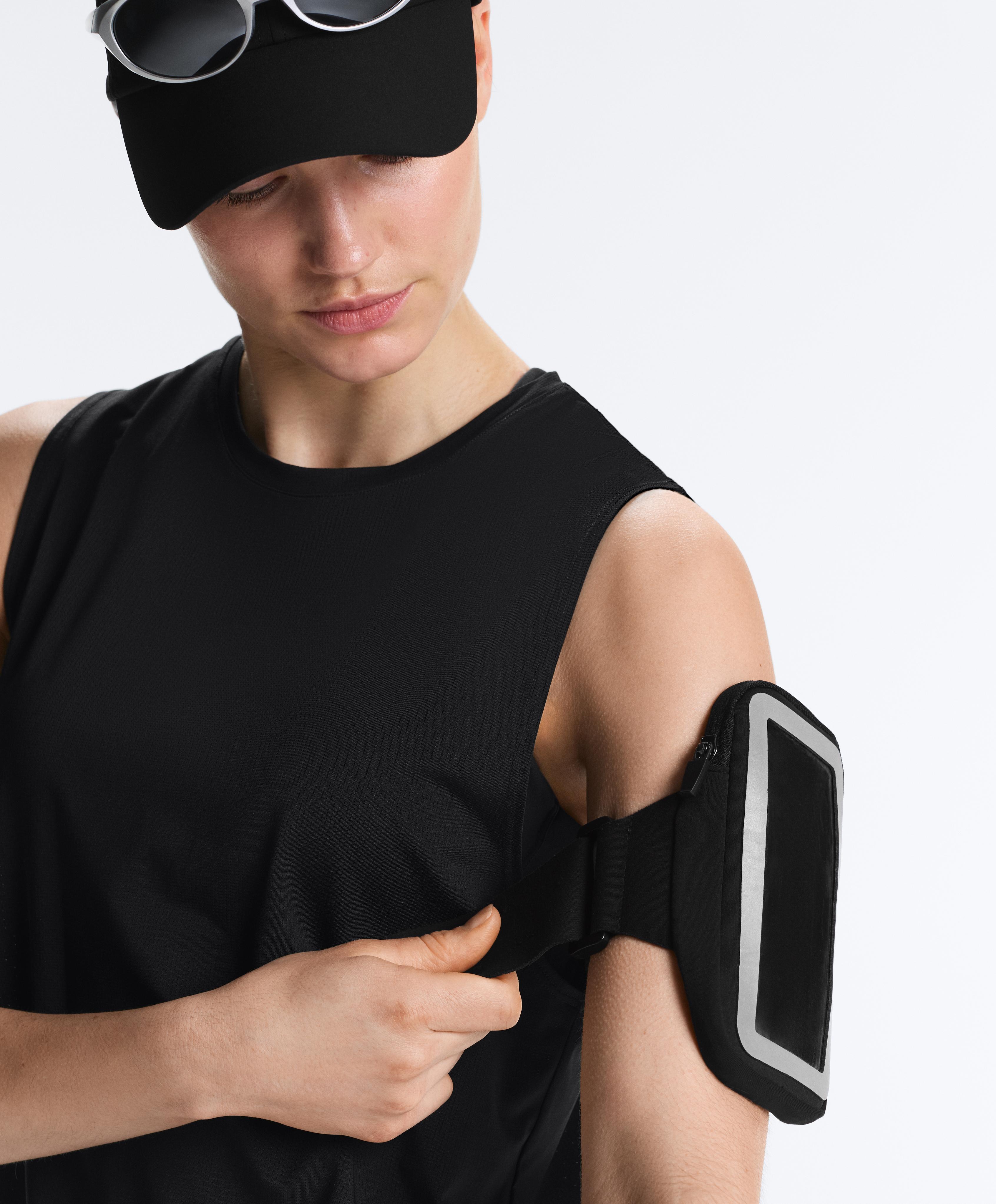 Technical sleeveless T-shirt — BLACK
