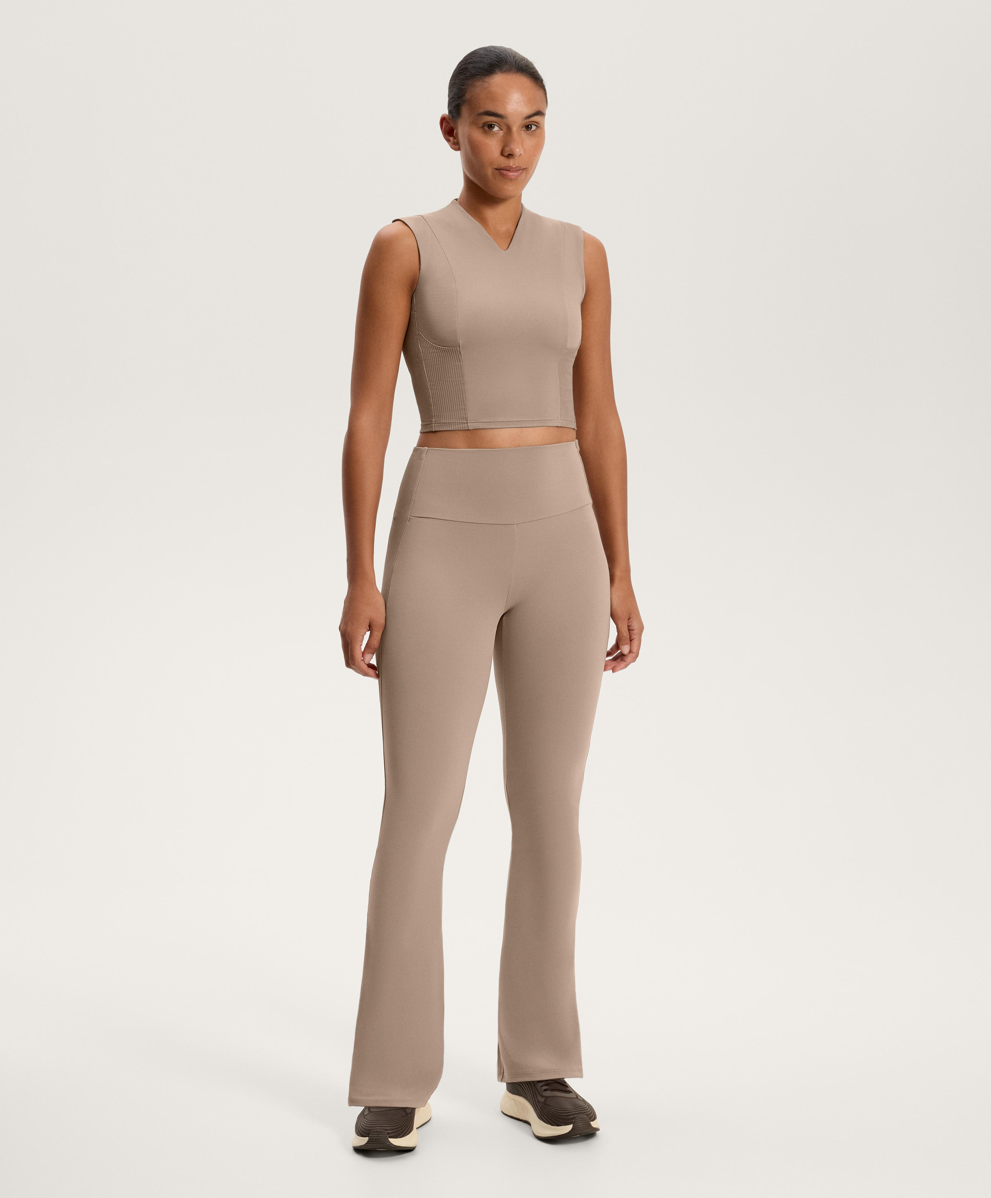 Total look flare Comfortlux rib mid-nerts en tanktop rib