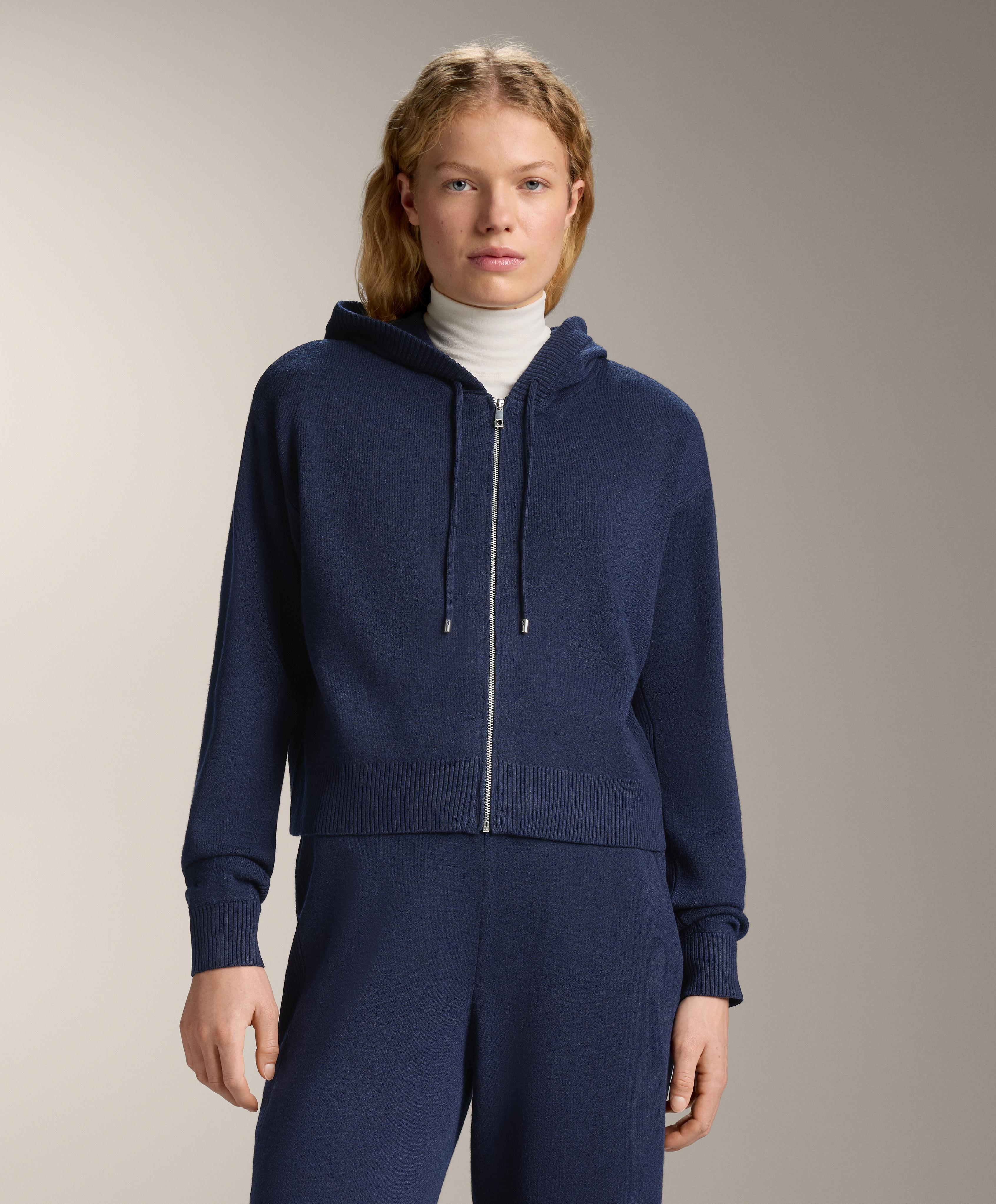 Chaqueta punto capucha