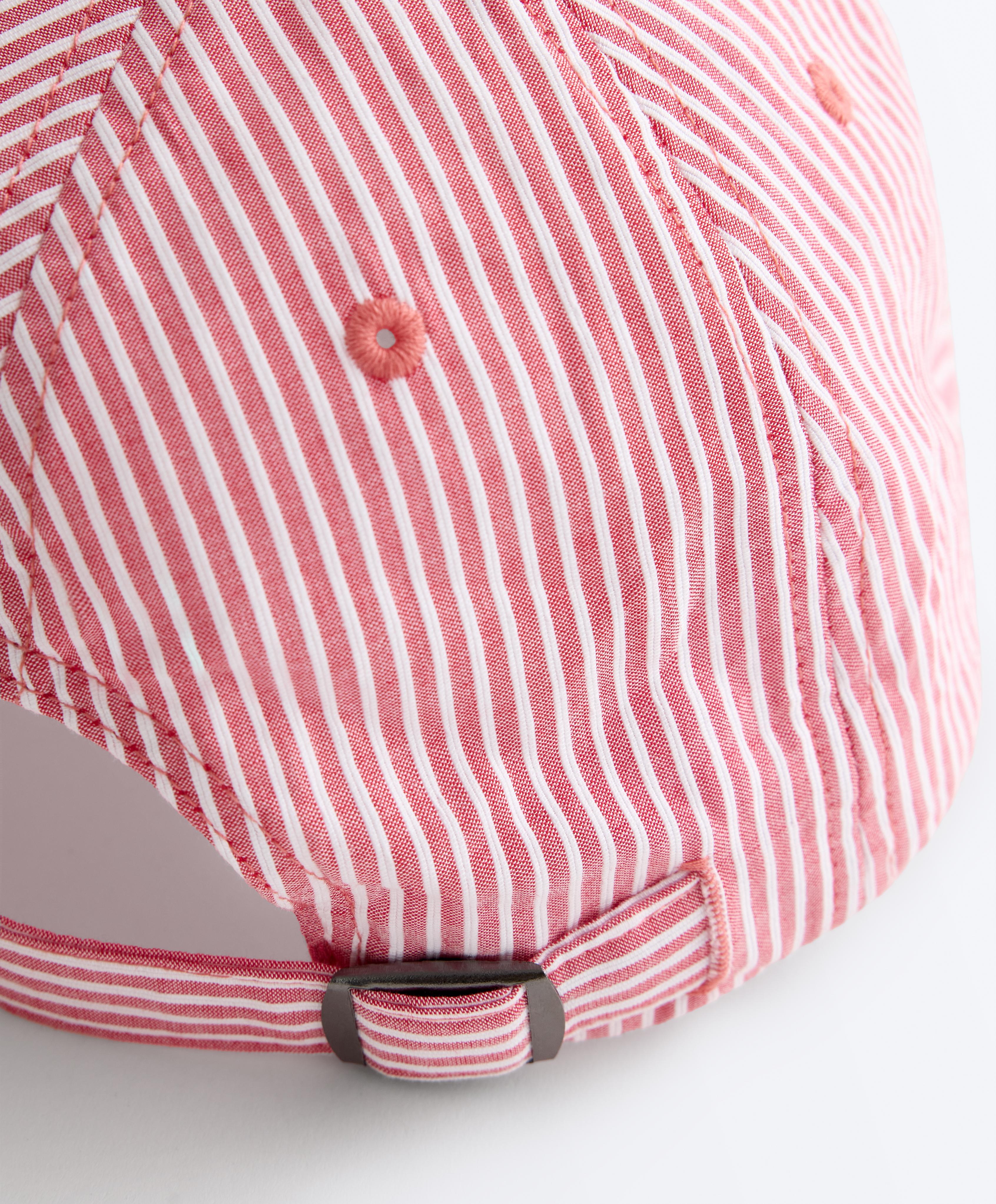 100% cotton striped cap — RED