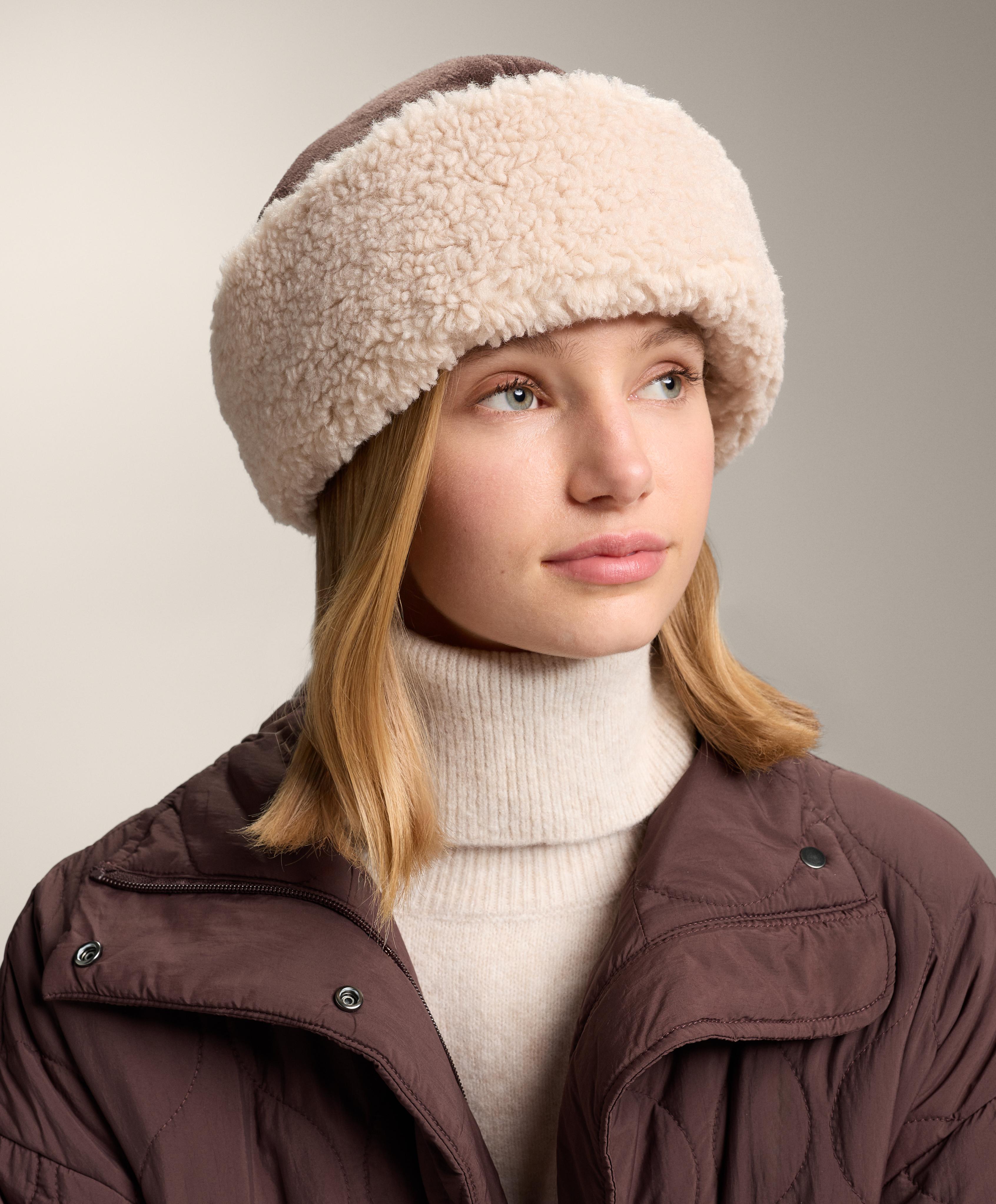 Double-faced faux-shearling hat