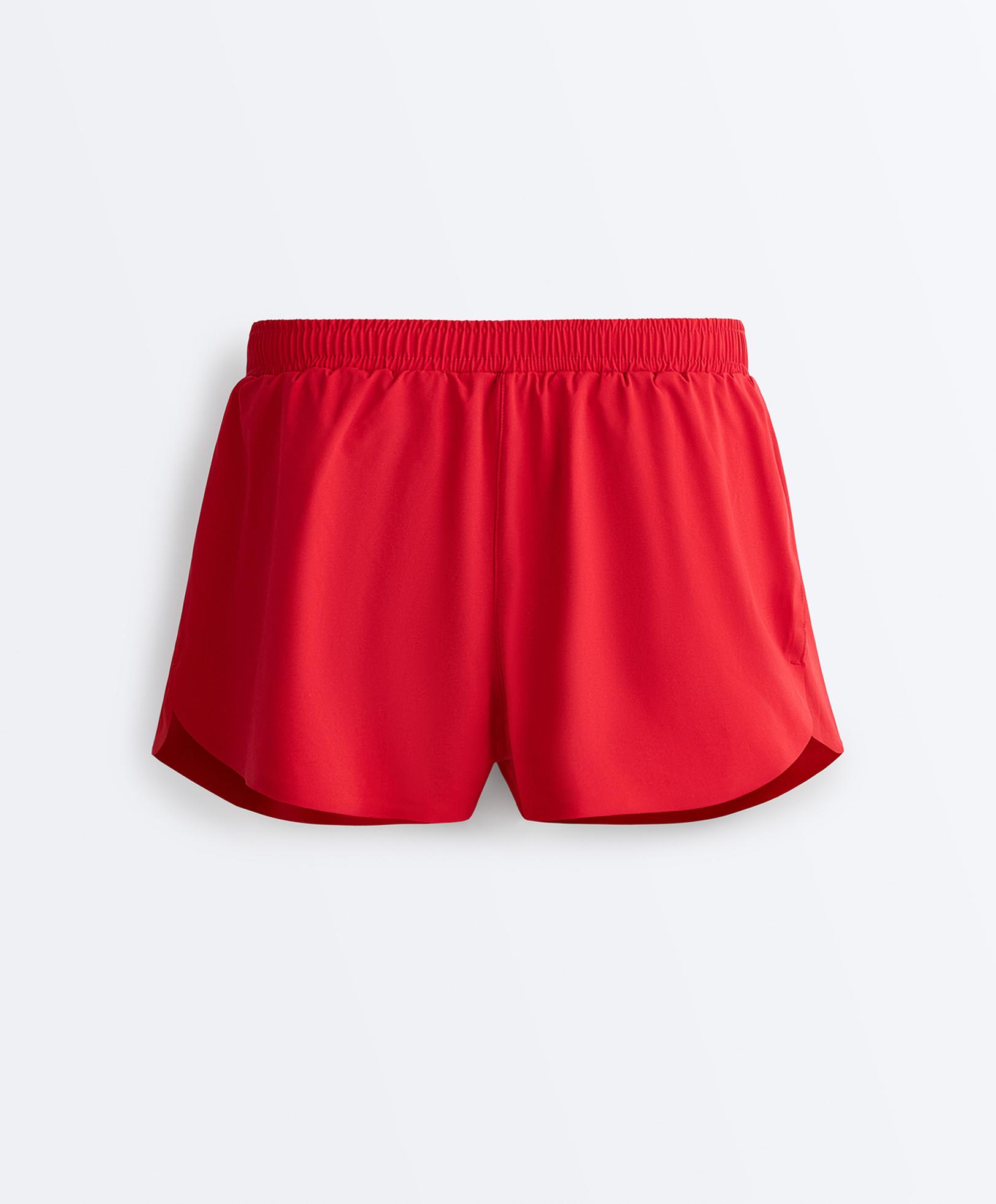 6cm low-rise technical shorts — STRONG RED