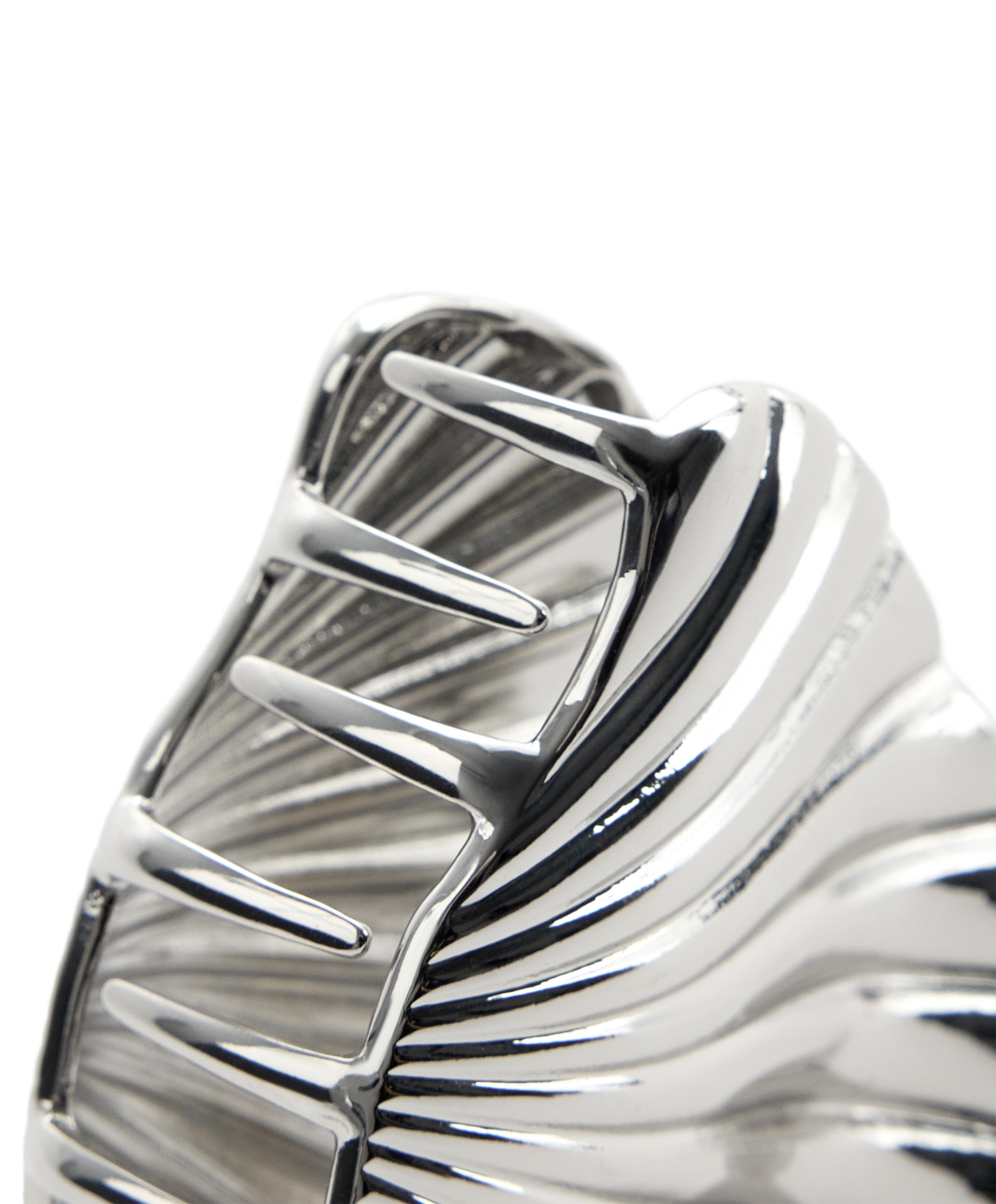 Shell metallic hair clip — SILVER