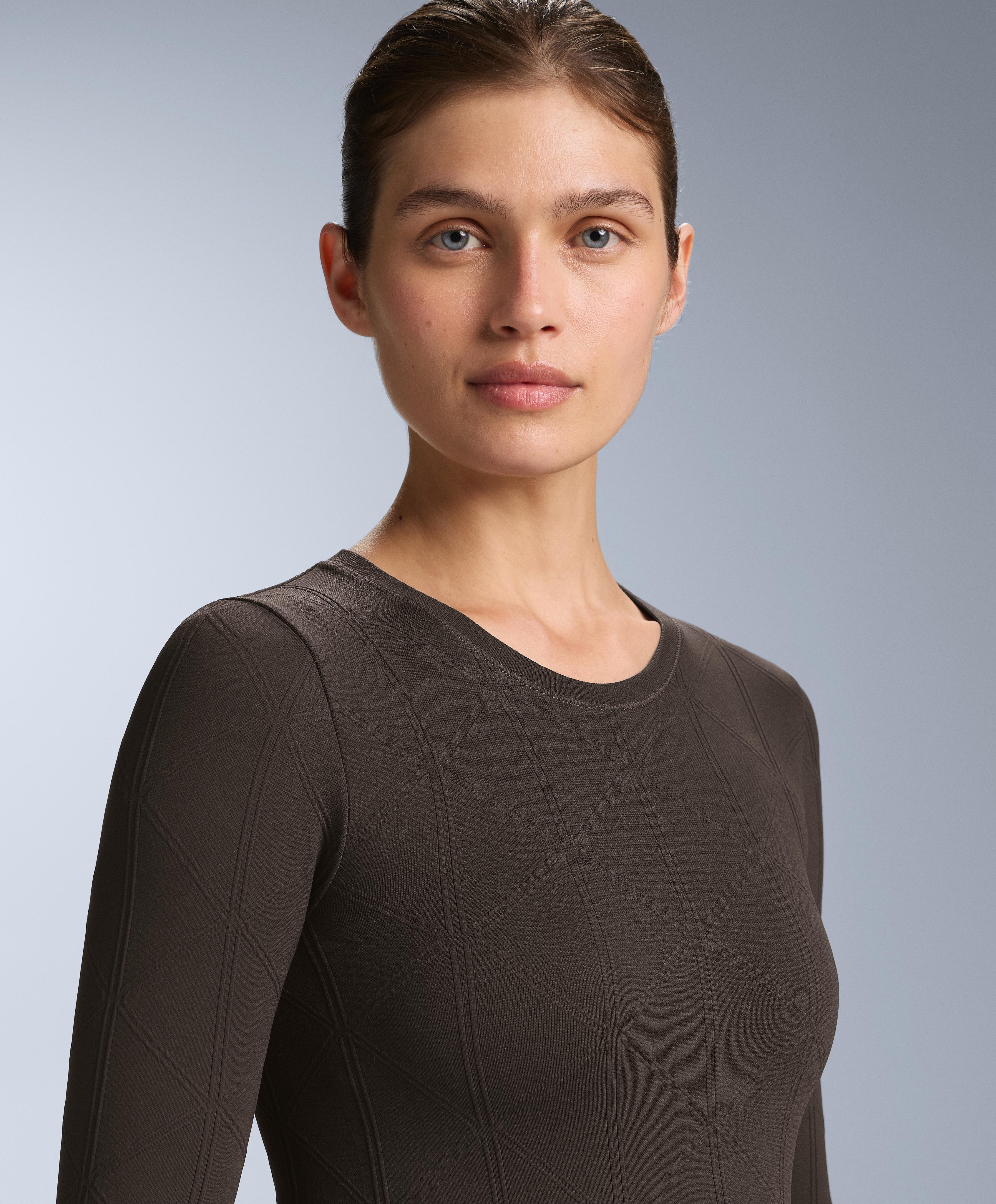Thermal seamless jacquard base layer T-shirt — DARK BROWN