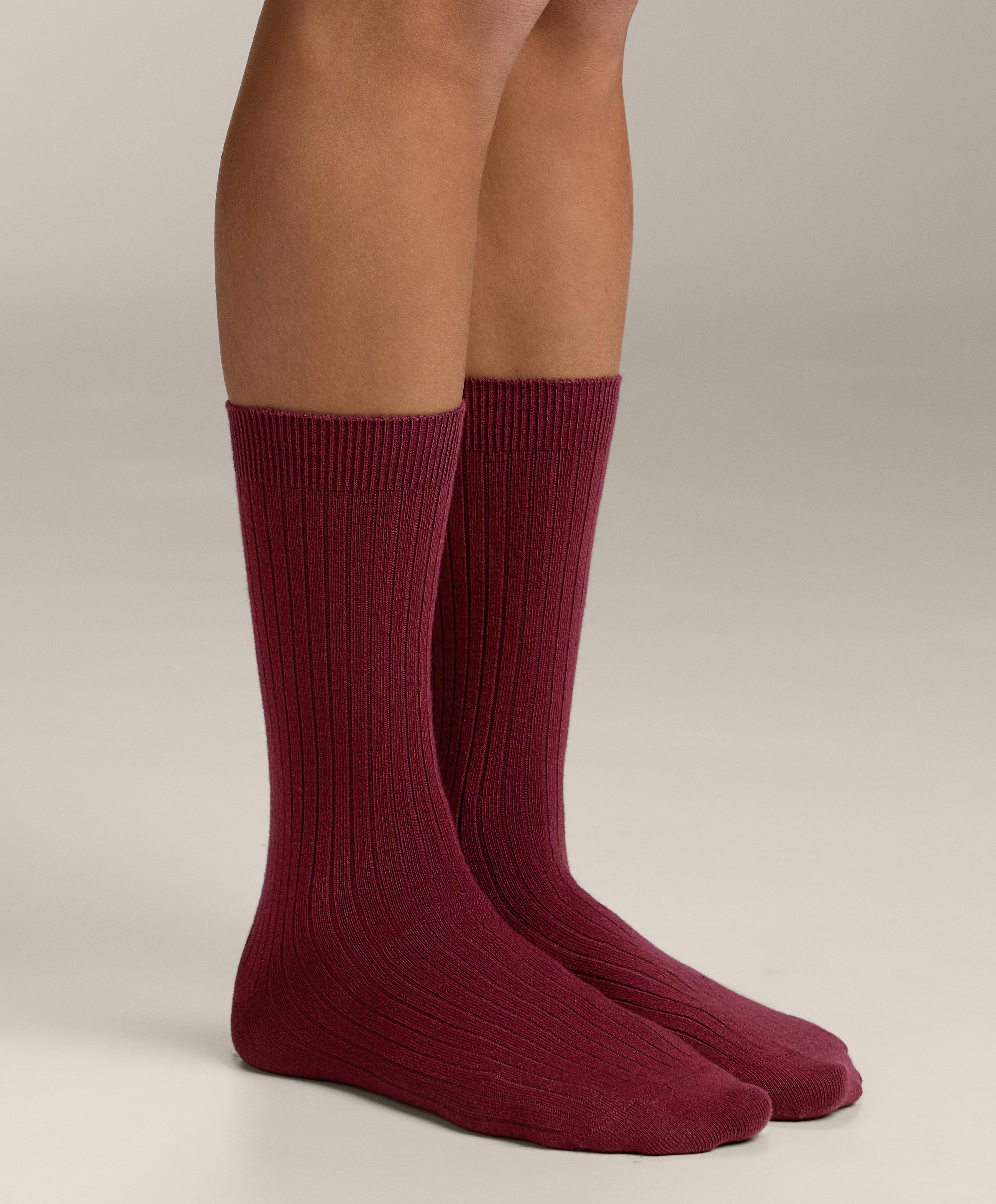 Modal blend classic socks with 13% cashmere — MAROON